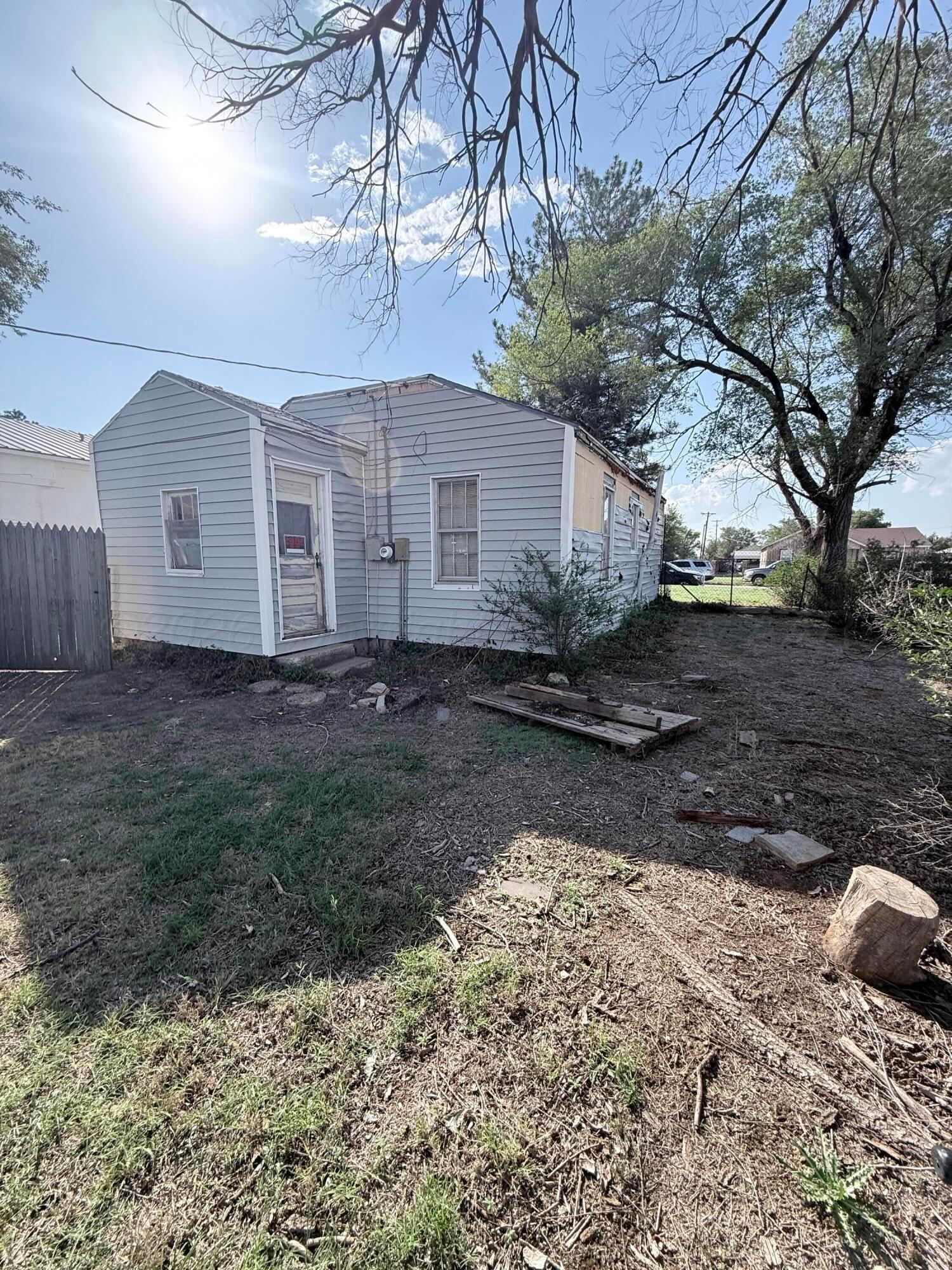 628 E Foster Avenue Property Photo 17