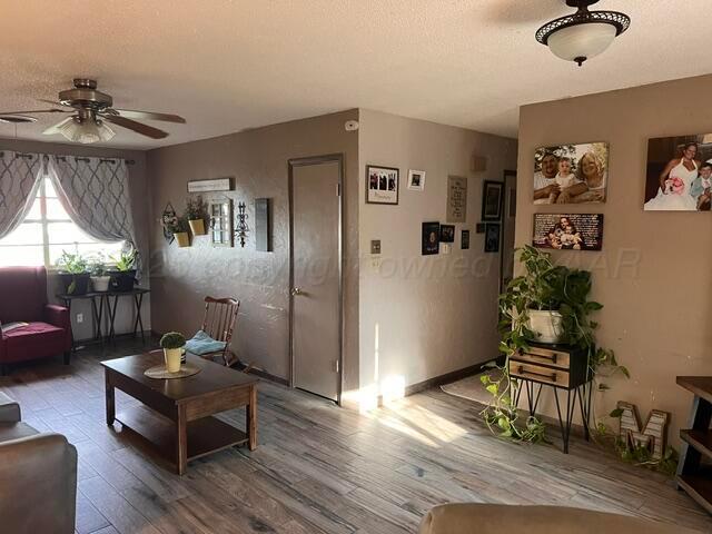 710 Steele Drive Property Photo 6