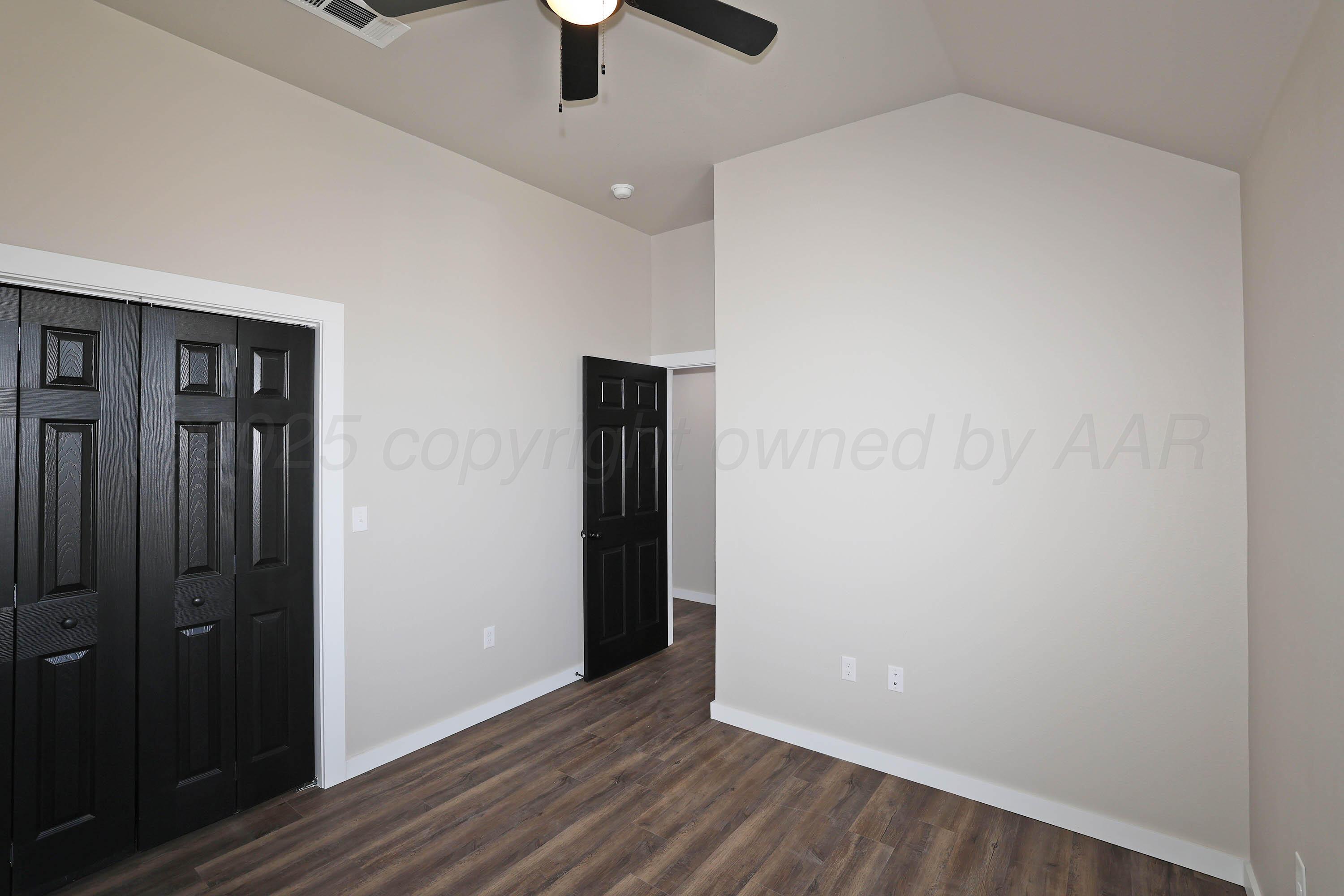 4010 Clive Avenue Property Photo 33