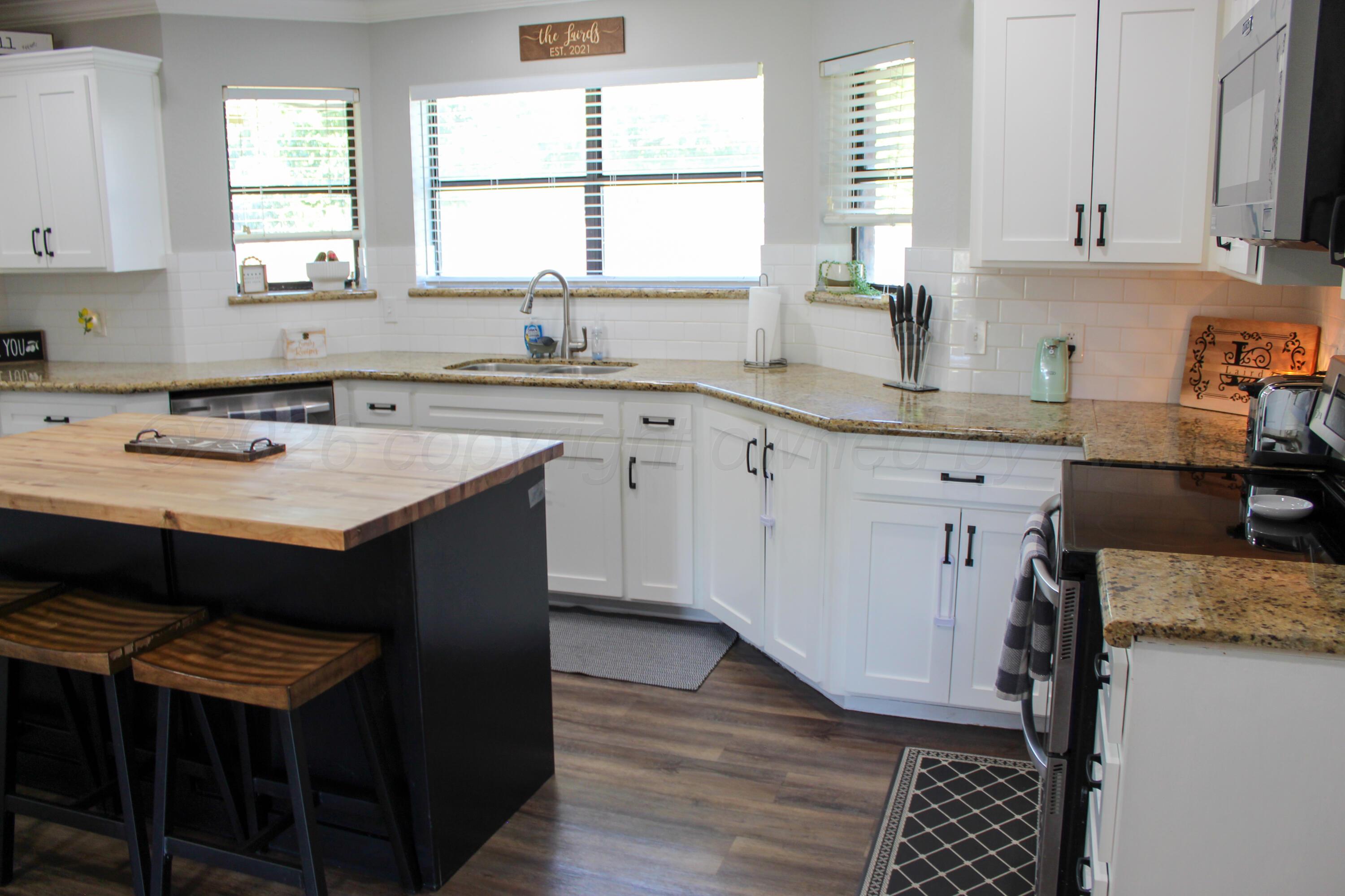 623 Skyline Drive Property Photo 6