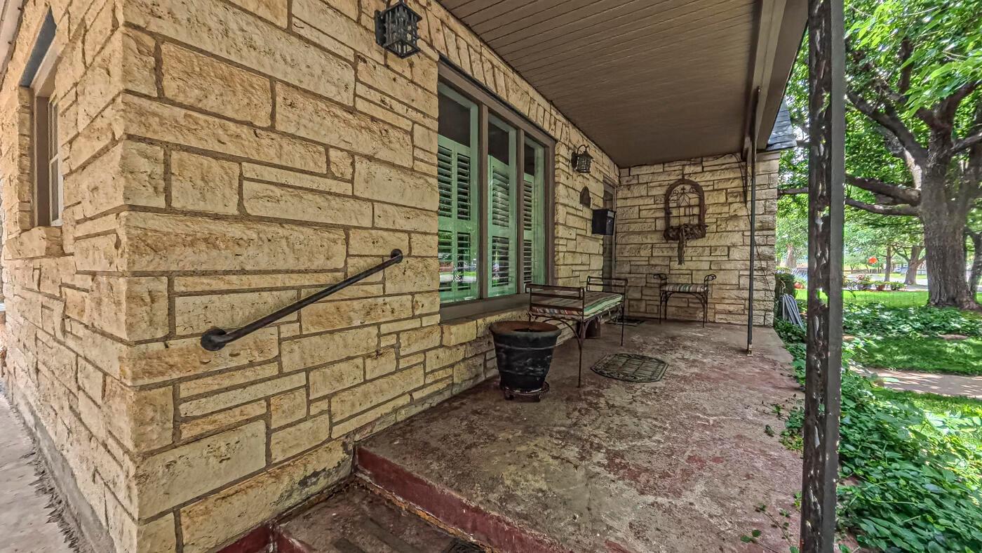 1605 S Bonham Street Property Photo 5