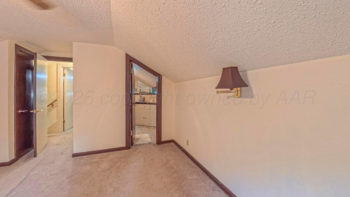 1605 S Bonham Street Property Photo 22