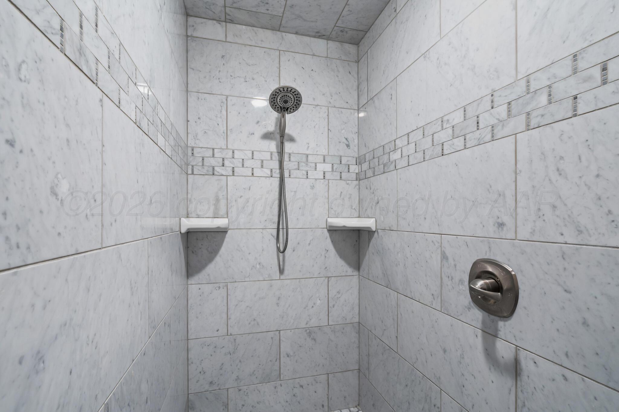 6710 Stoneham Drive Property Photo 33