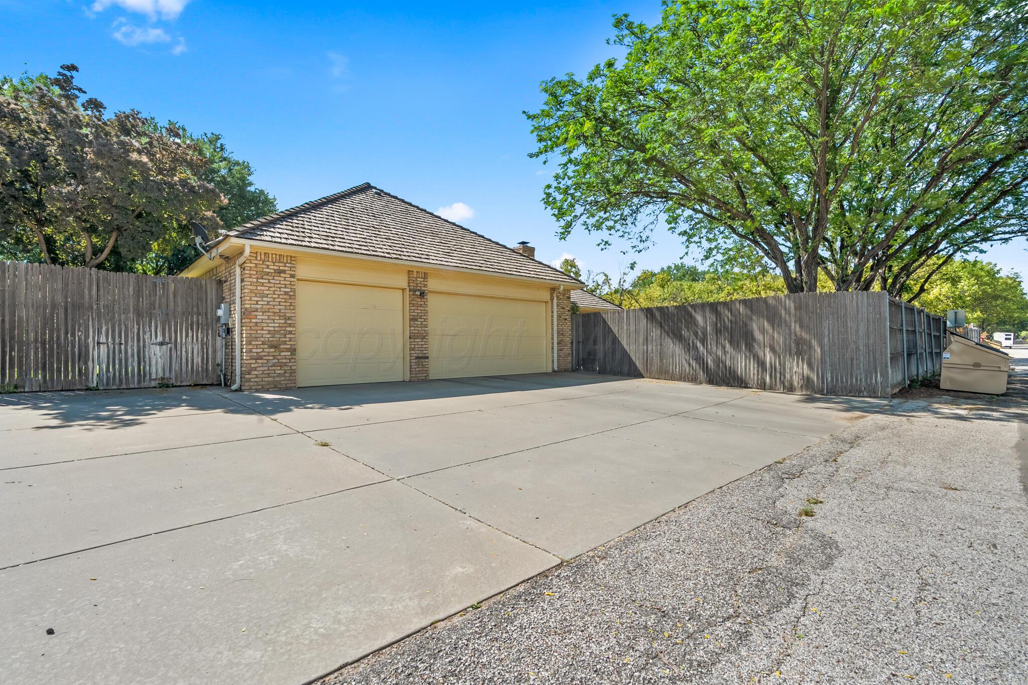 6710 Stoneham Drive Property Photo 39