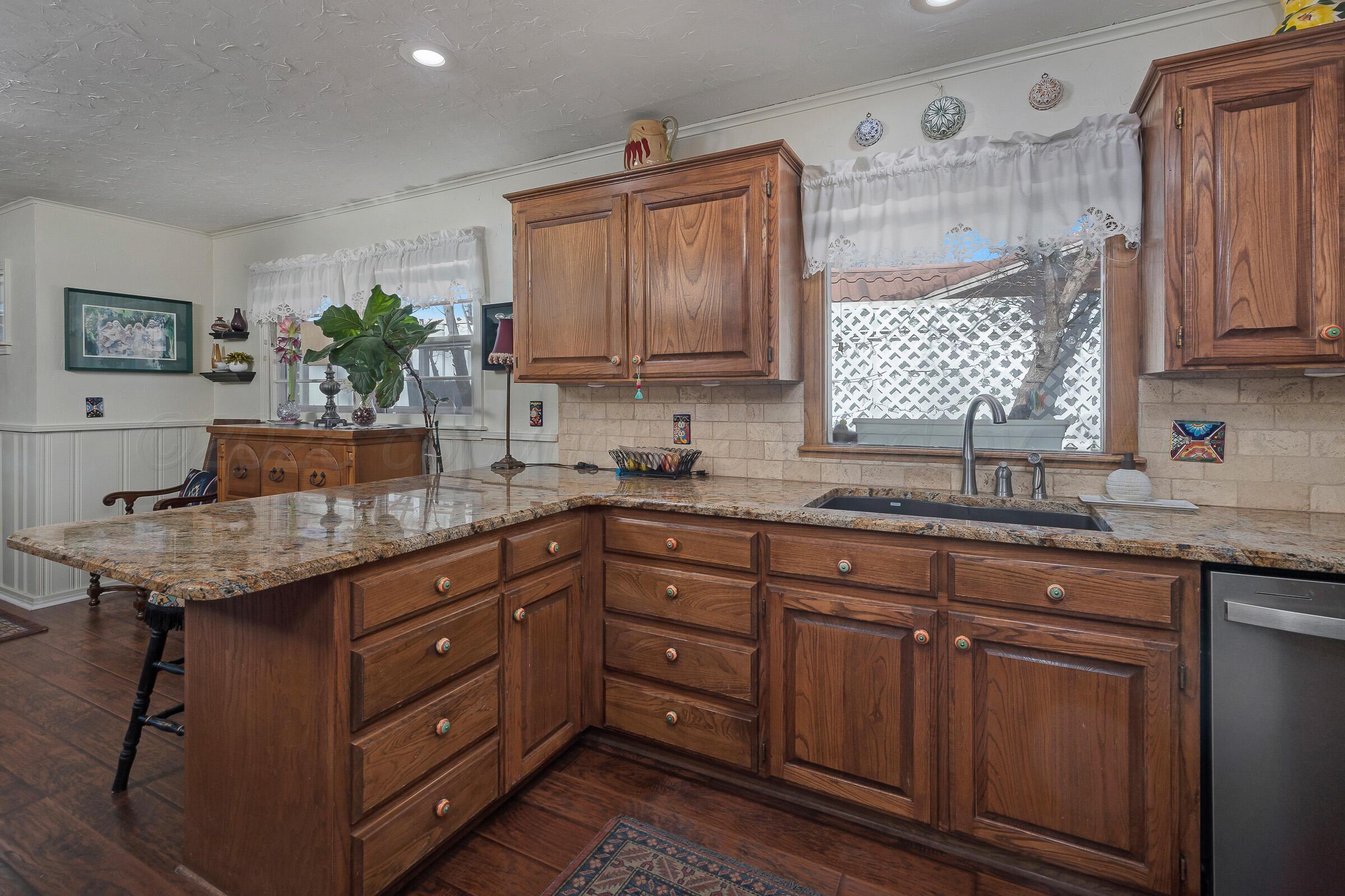 3208 S Rusk Street Property Photo 13