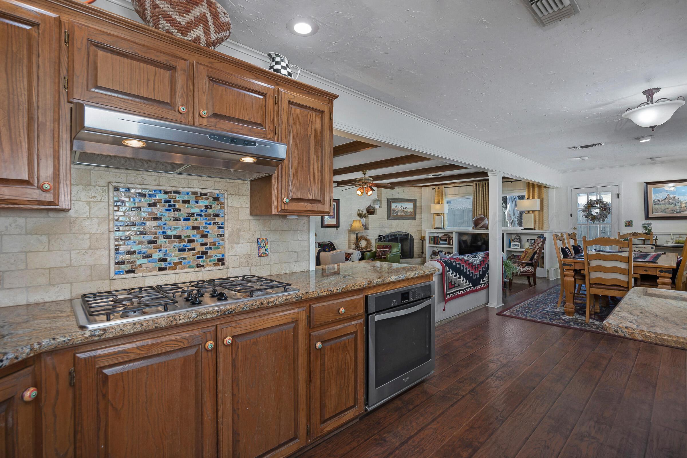 3208 S Rusk Street Property Photo 14