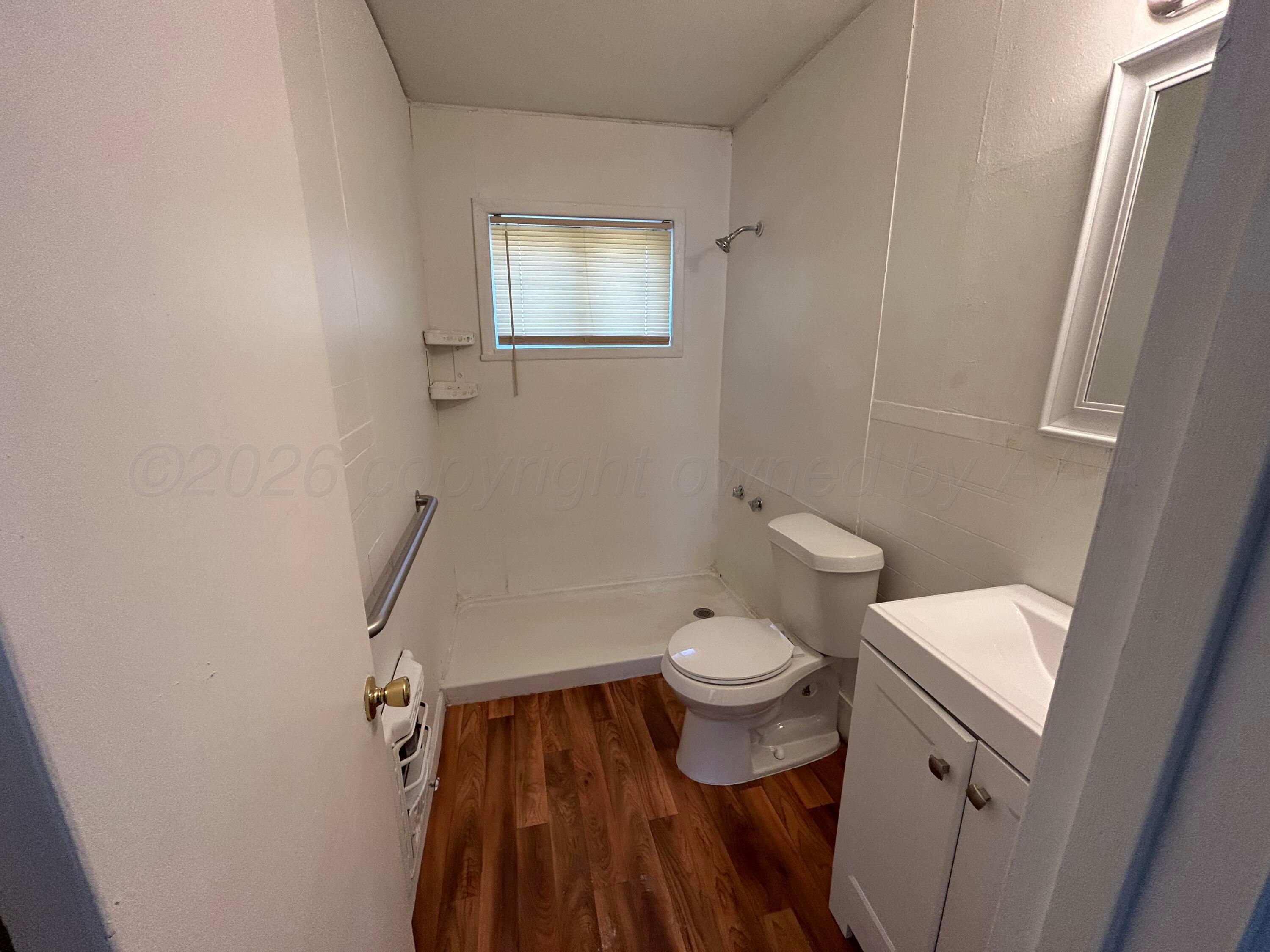 2005 N Manhattan Street Property Photo 6