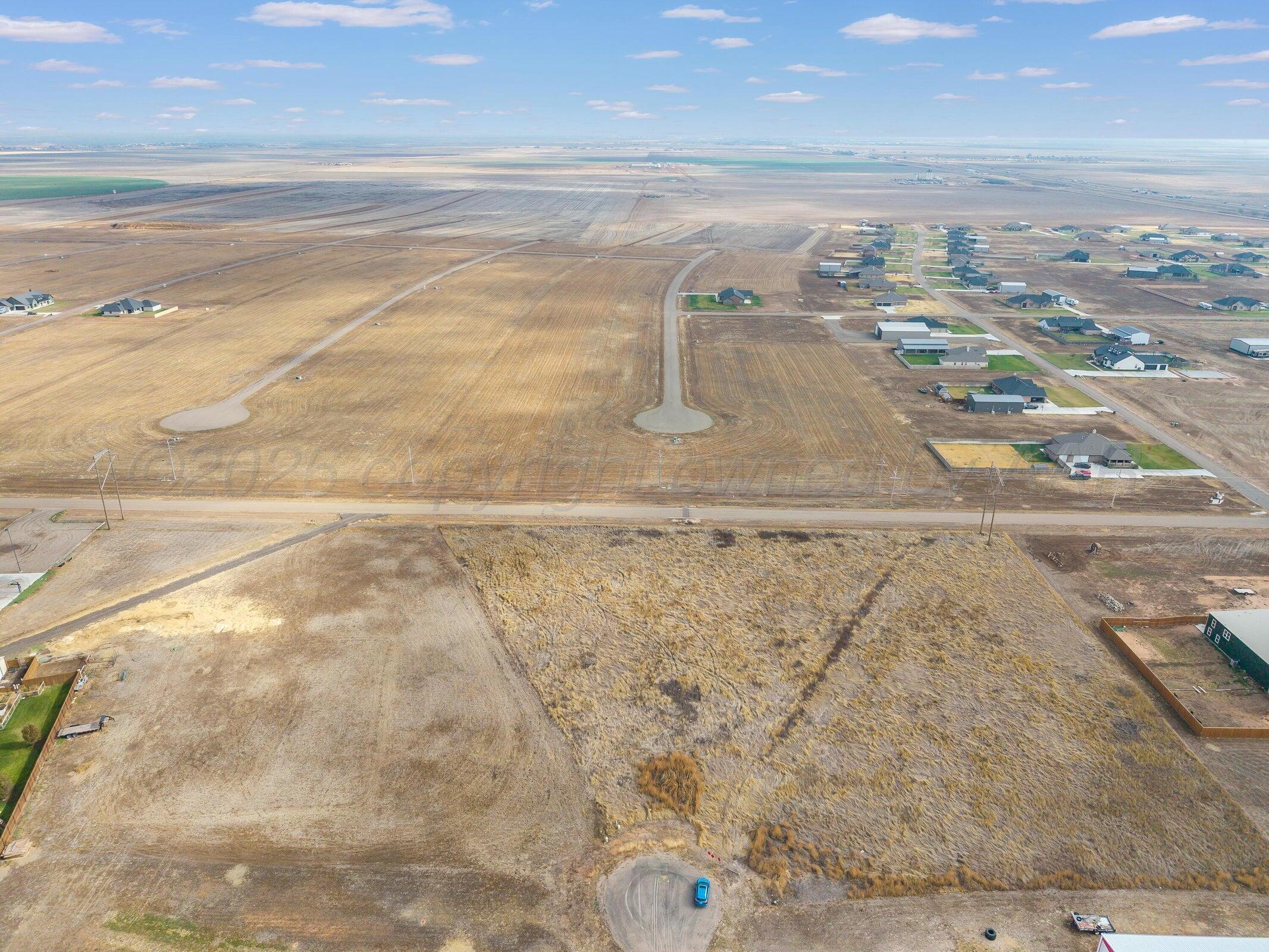 17700 Quail Crossing Road Property Photo 3