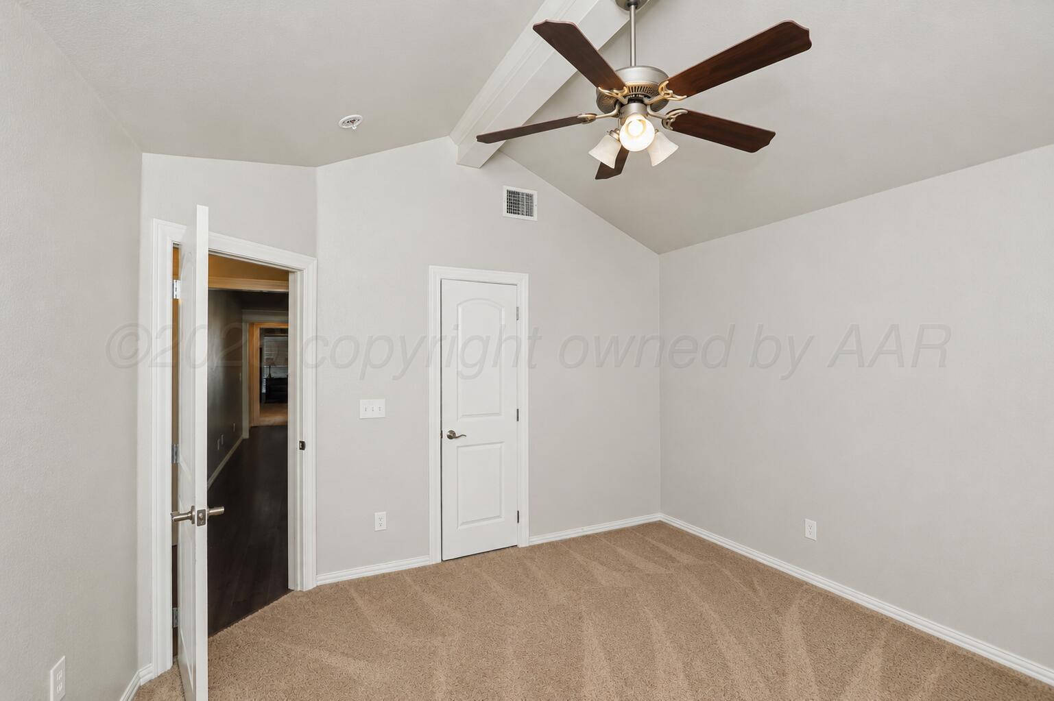 10 Sandra Lane Property Photo 12