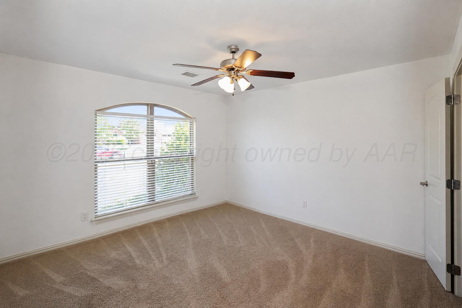 10 Sandra Lane Property Photo 13