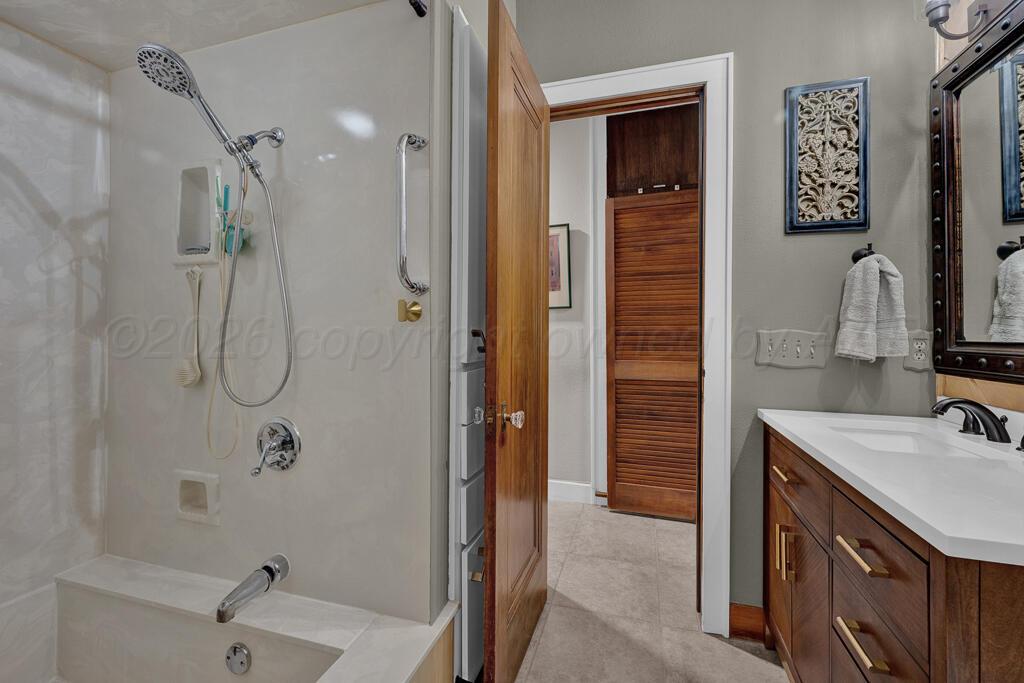 153 N Timbercreek Circle Property Photo 30