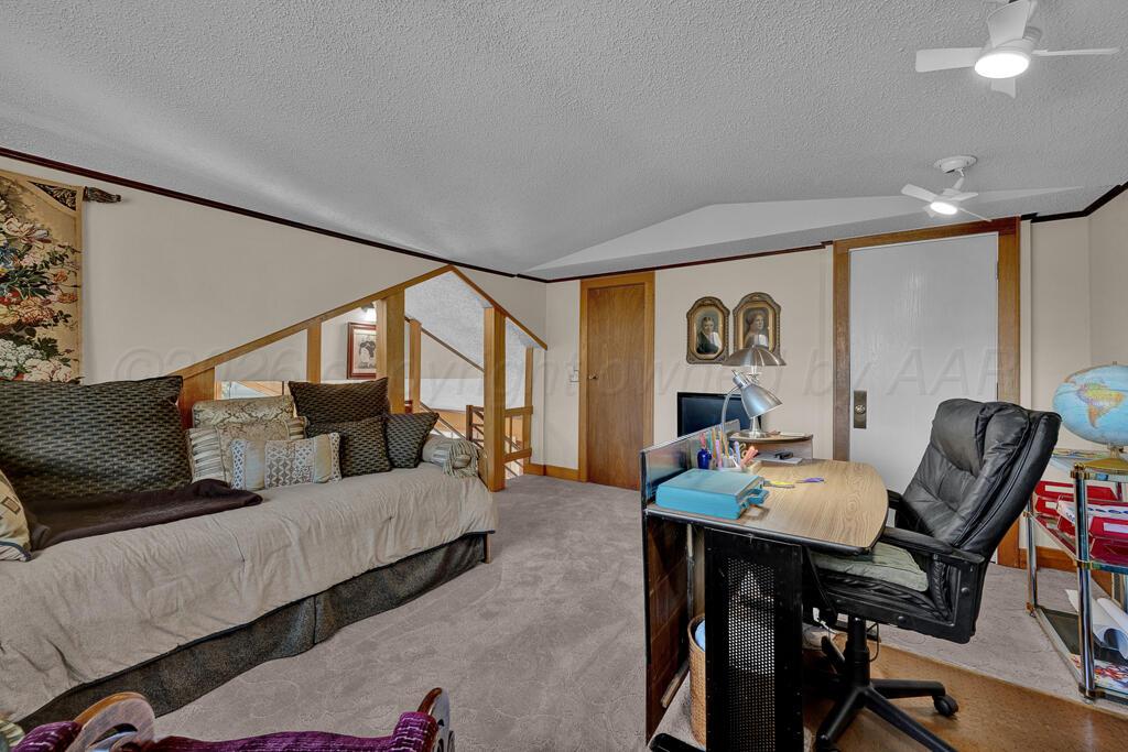153 N Timbercreek Circle Property Photo 34