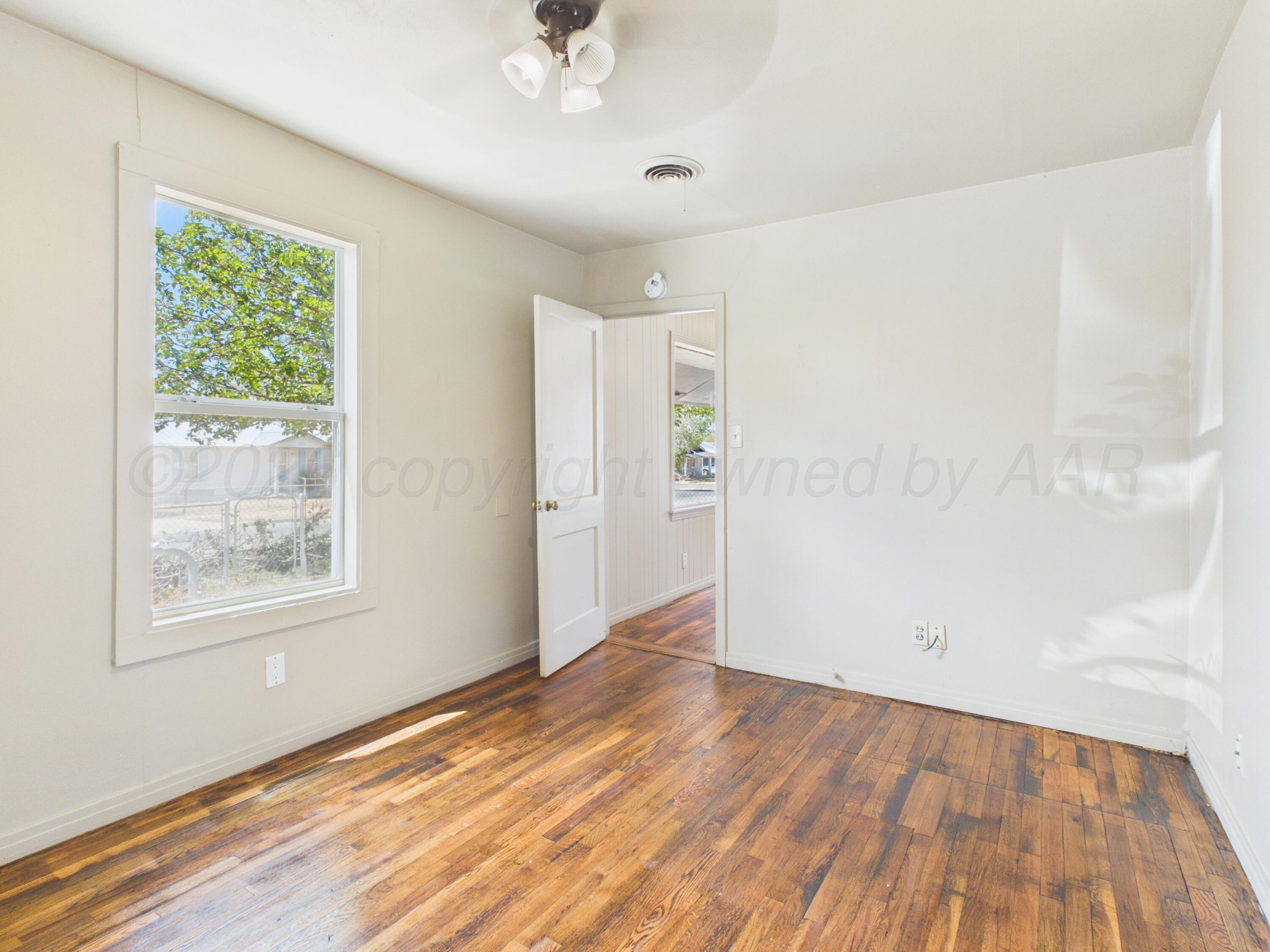 106 N Virginia Street Property Photo 15