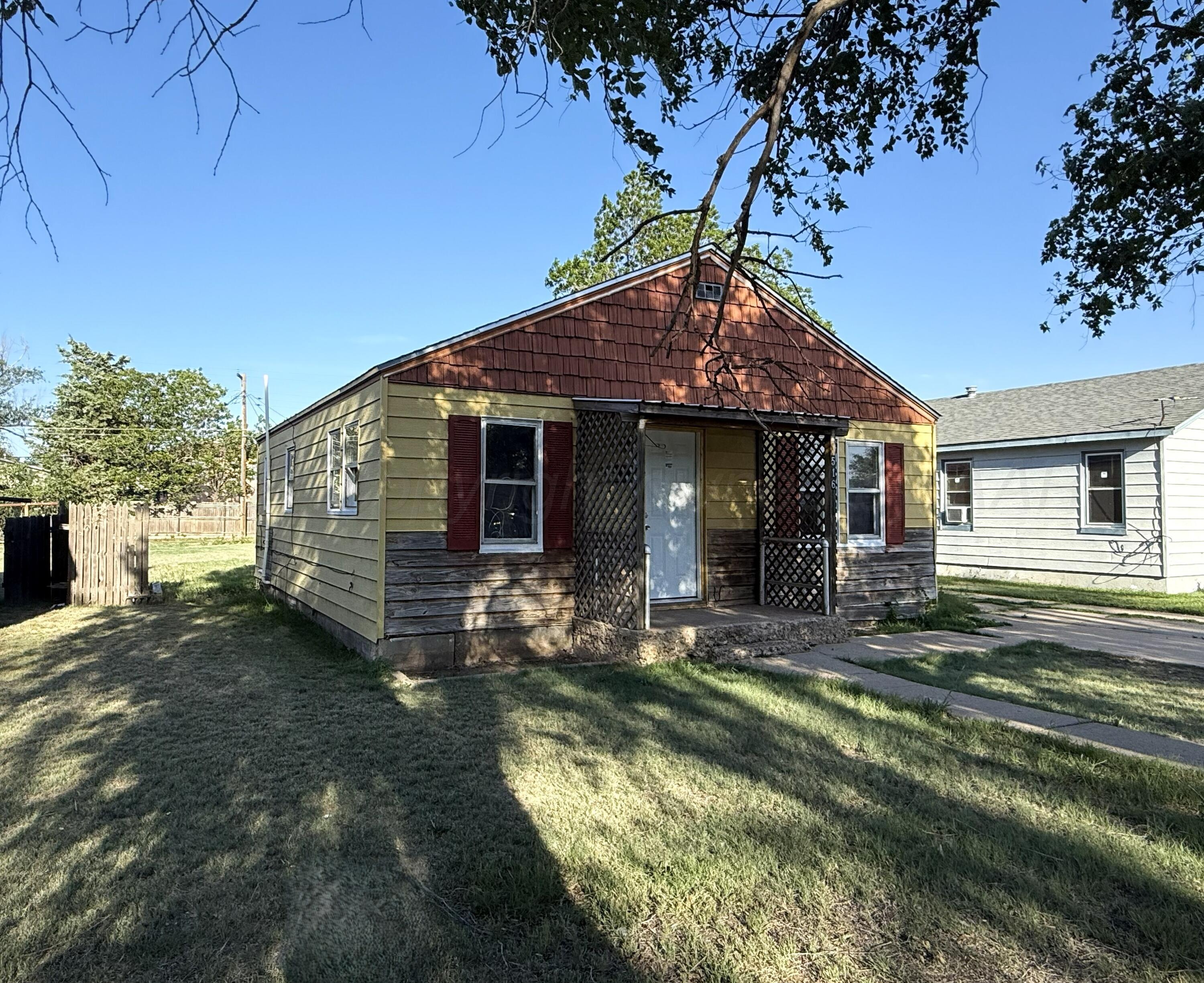516 N Nelson Street Property Photo 3