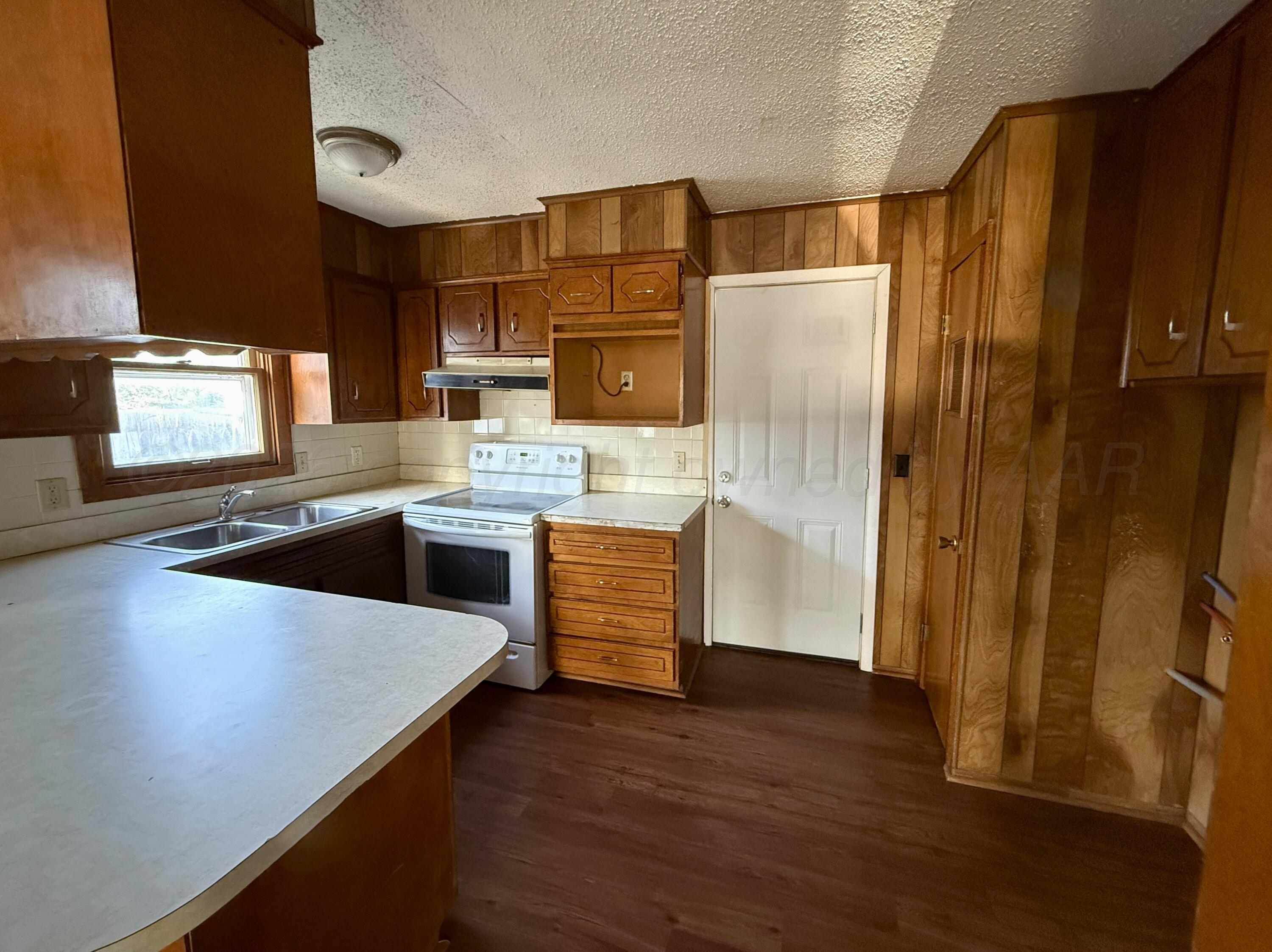 516 N Nelson Street Property Photo 5