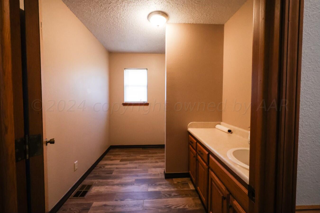 12405 Spur 192 Property Photo 10