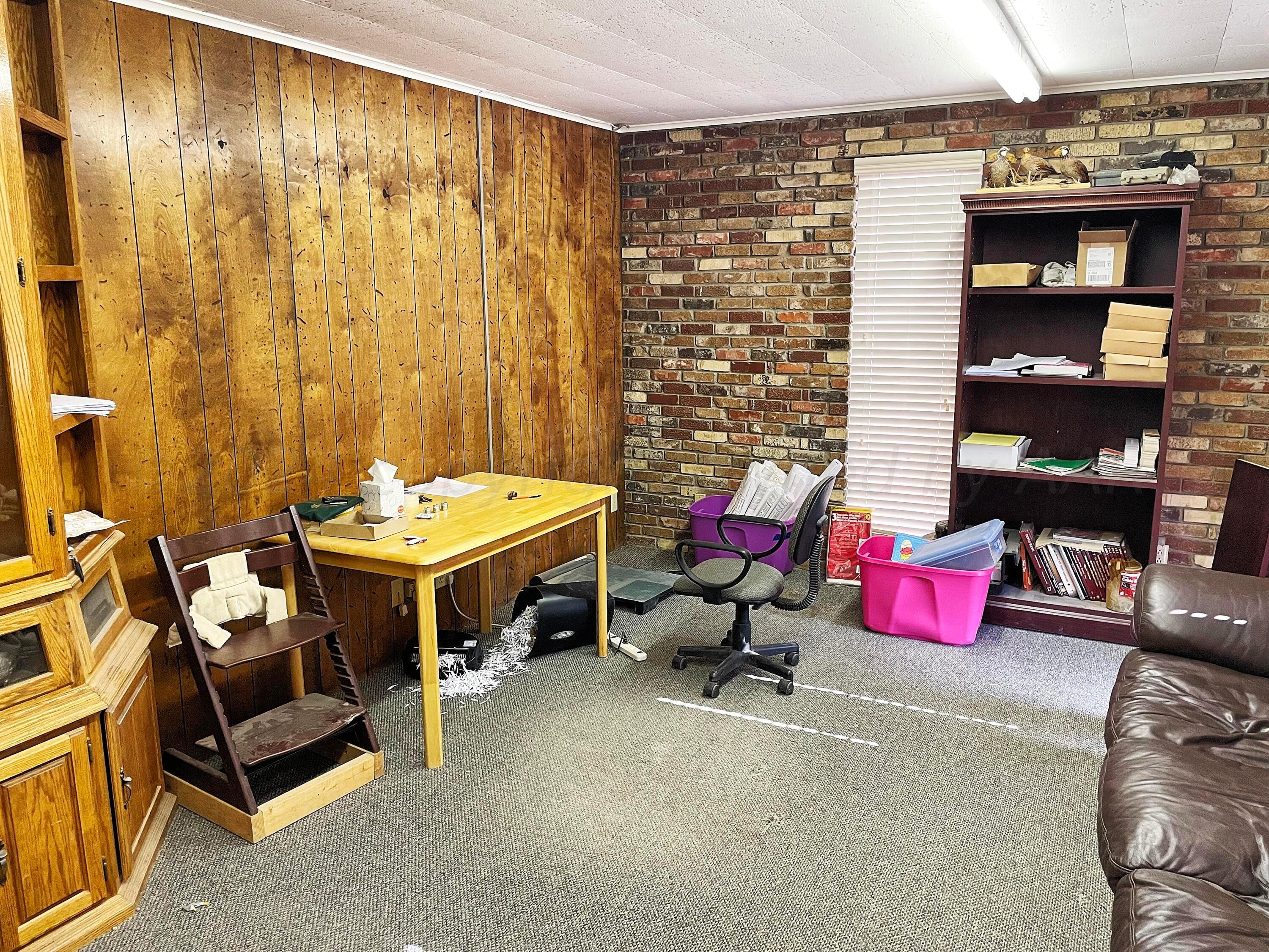 110 N Main Street Property Photo 6