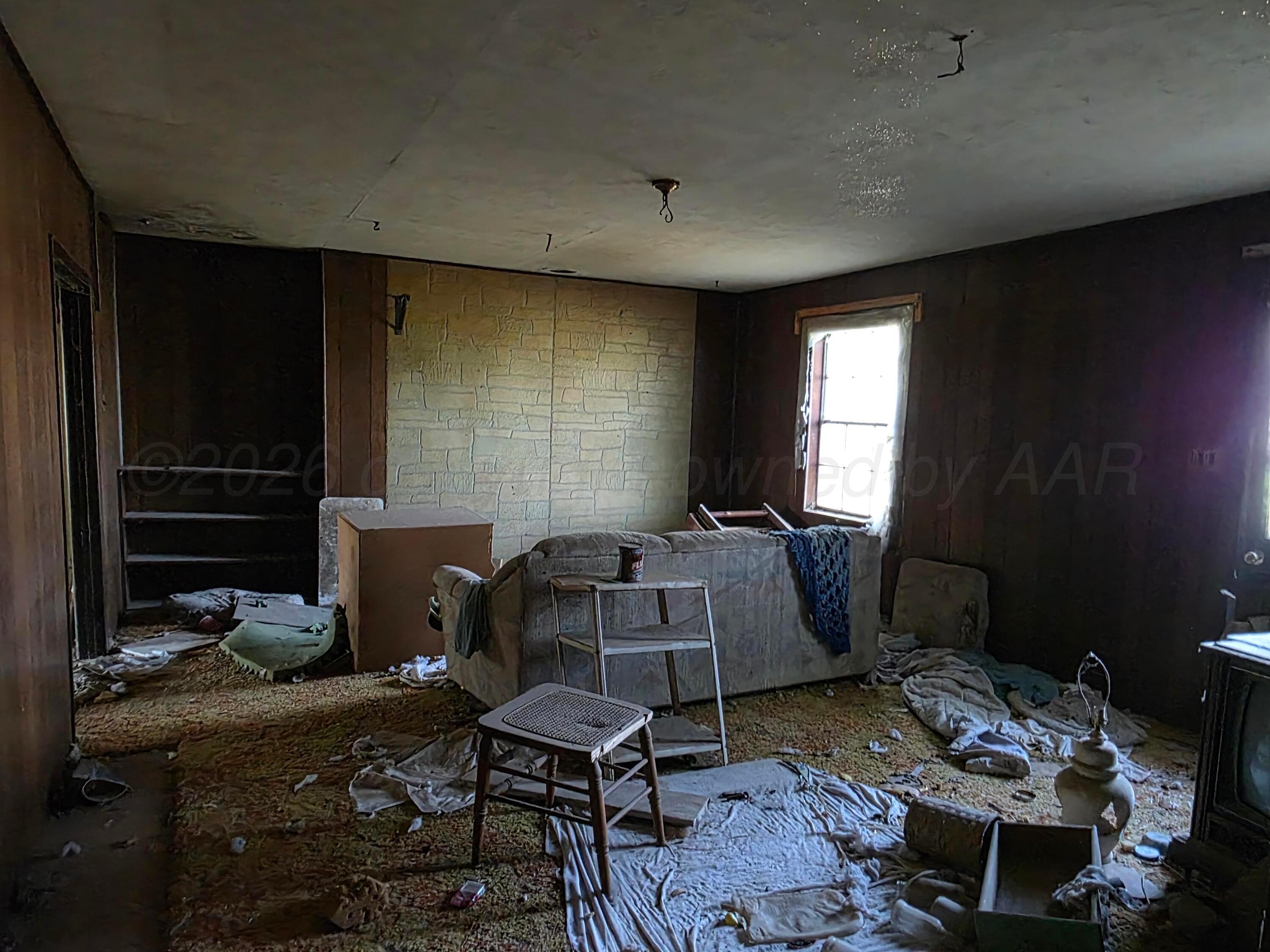 522 S Ballard Street Property Photo 8