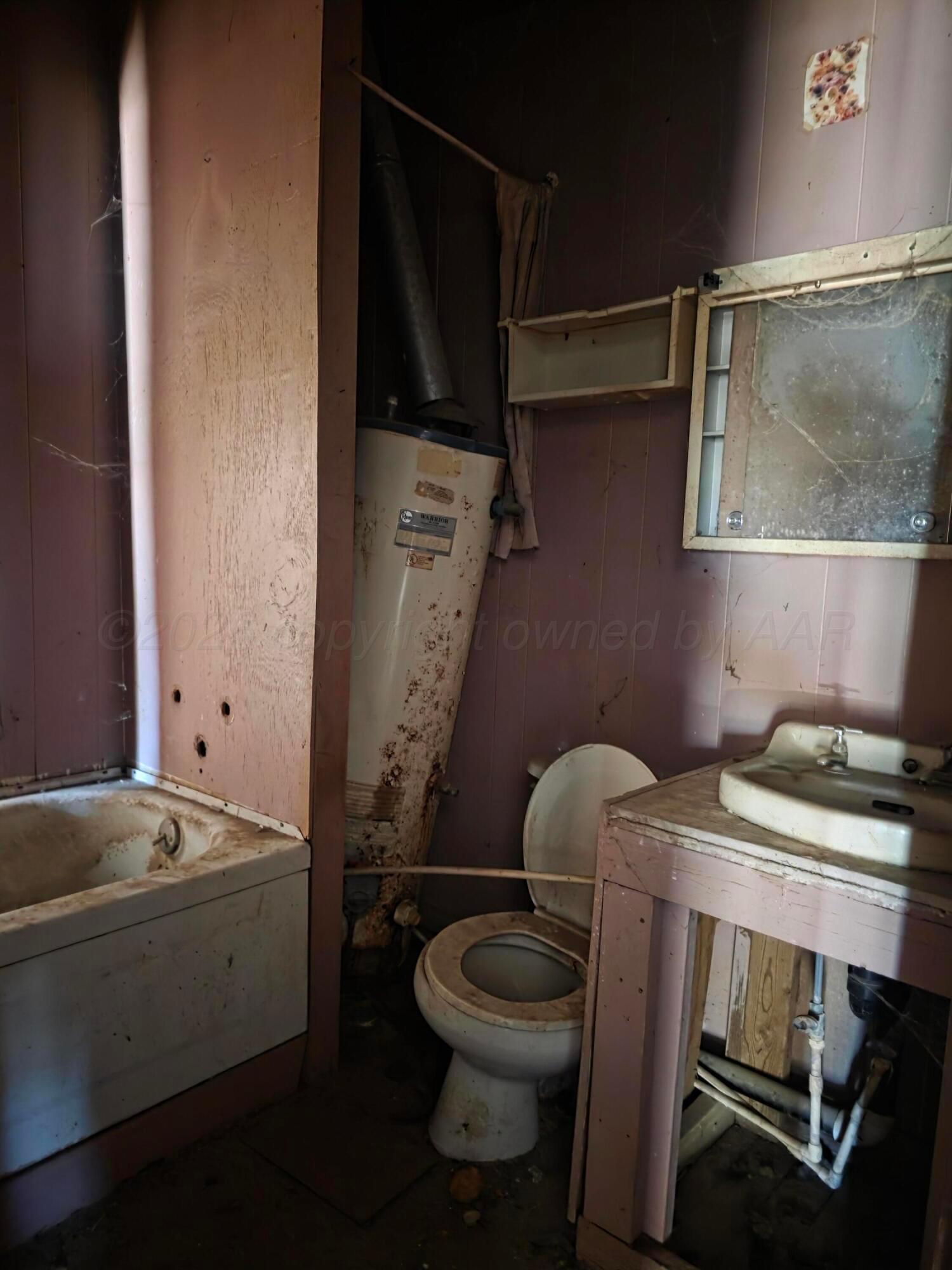 522 S Ballard Street Property Photo 17
