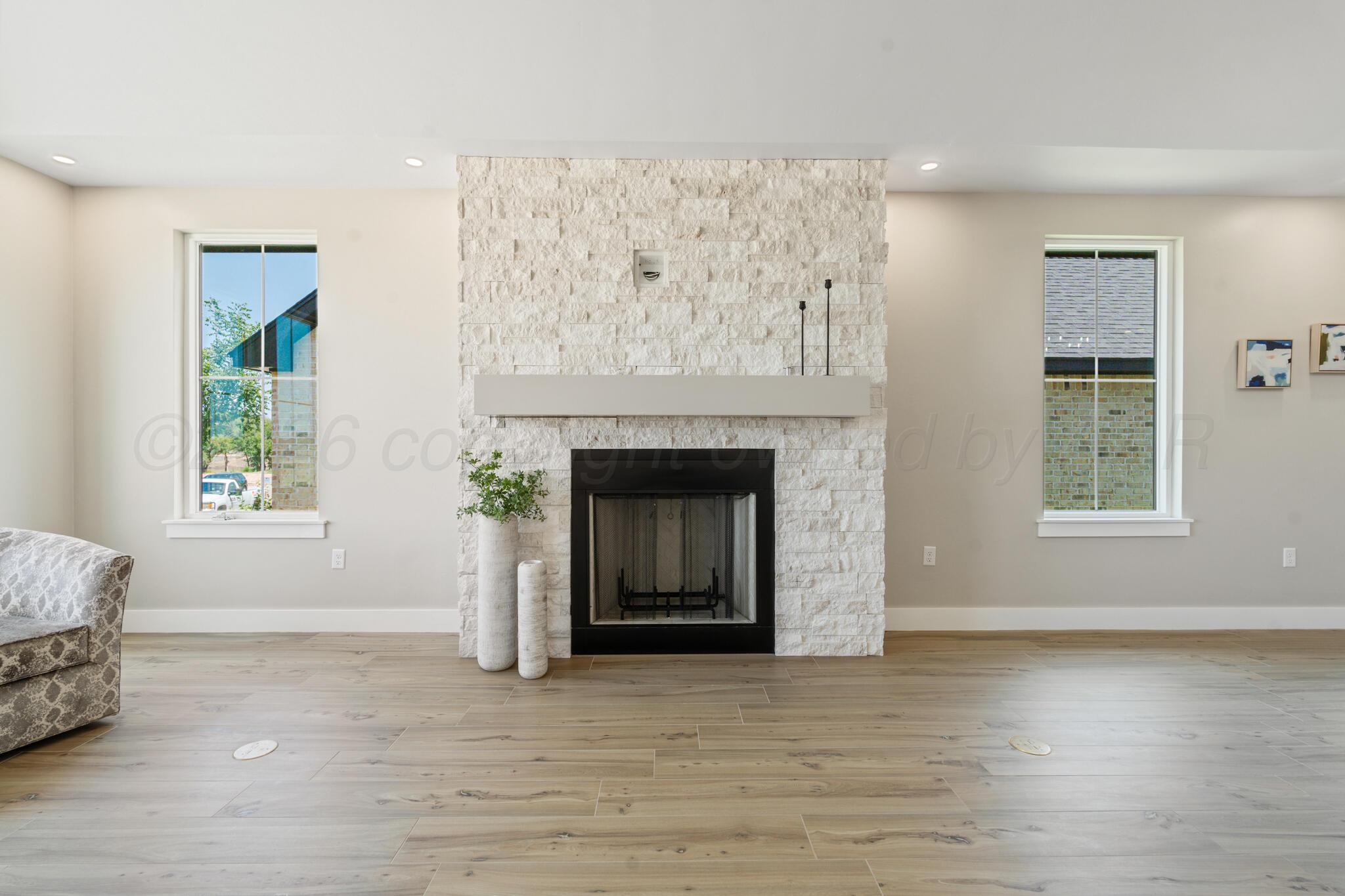 4409 N Rocking Chair Property Photo 8