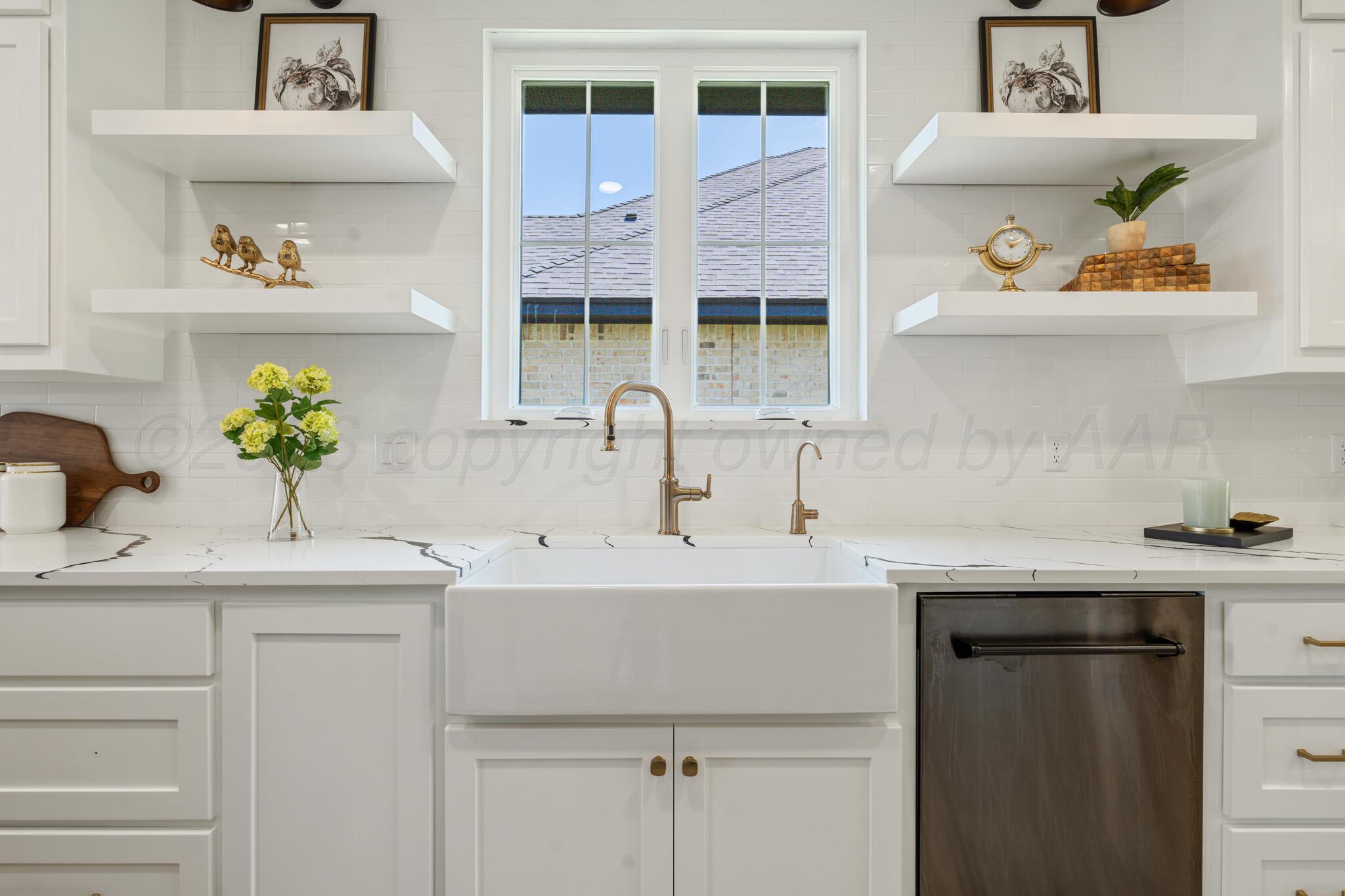 4409 N Rocking Chair Property Photo 14