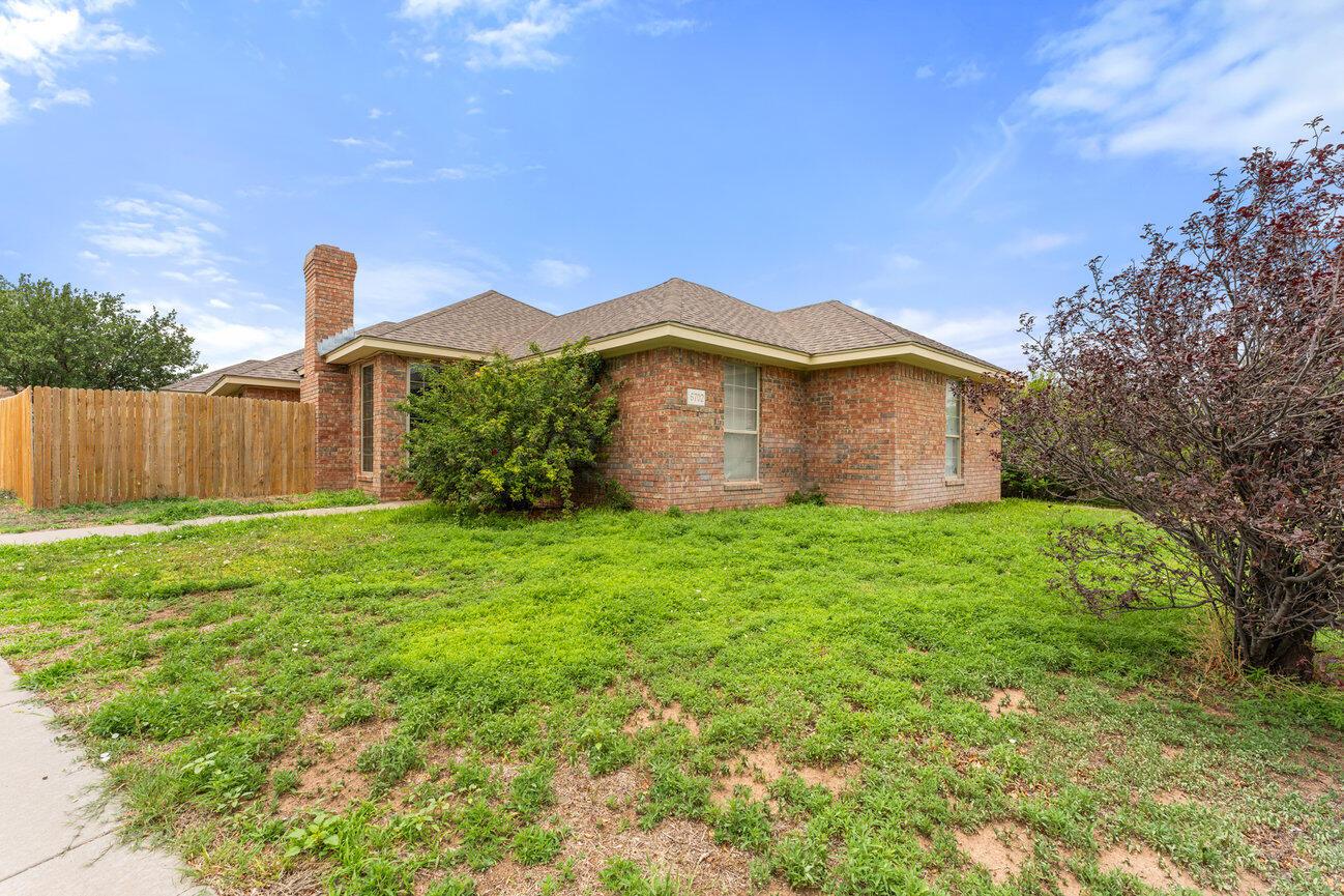 6702 EMERALD Court Property Photo 1