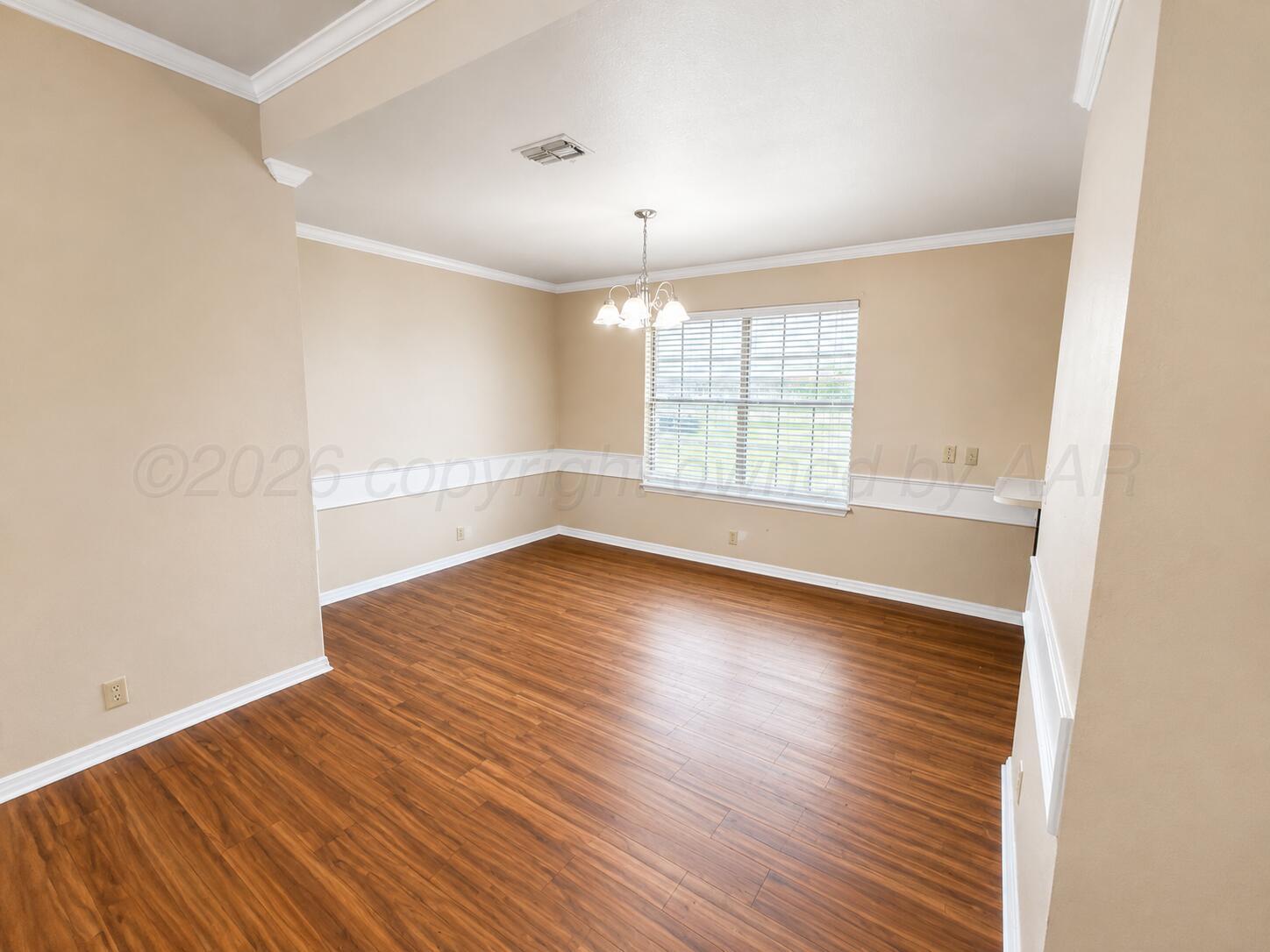 6702 Emerald Court Property Photo 4