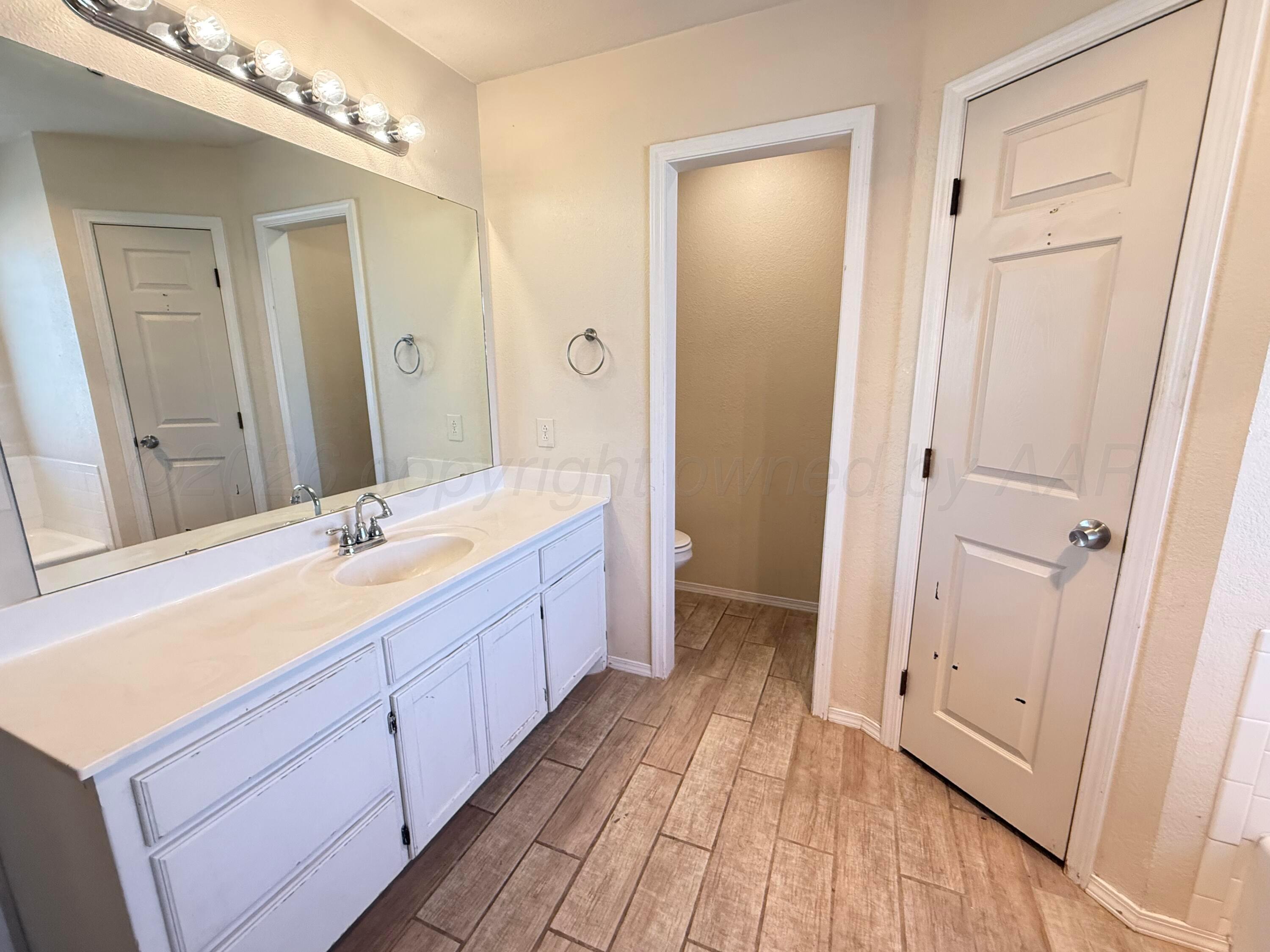 6702 Emerald Court Property Photo 8