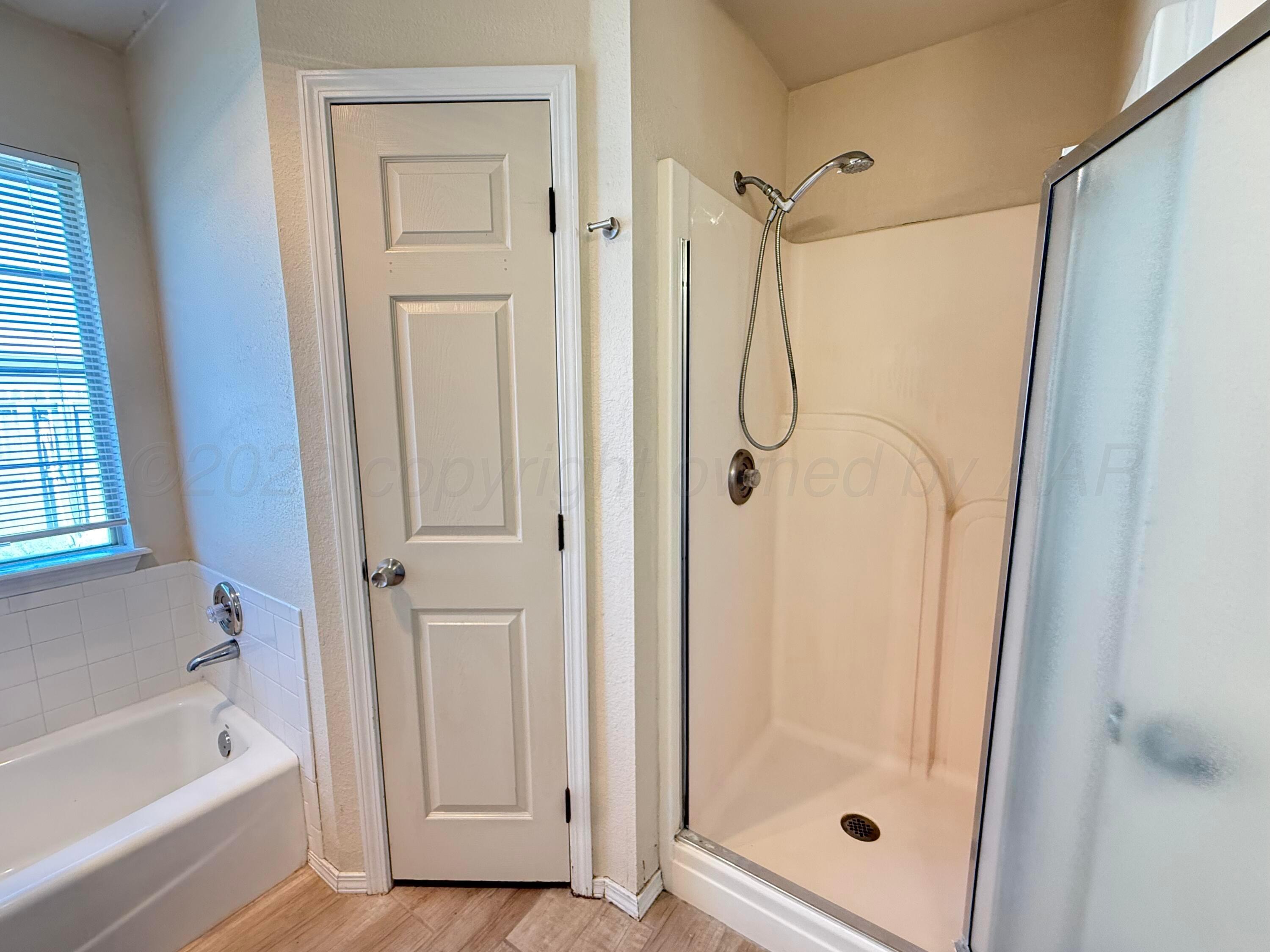 6702 Emerald Court Property Photo 10