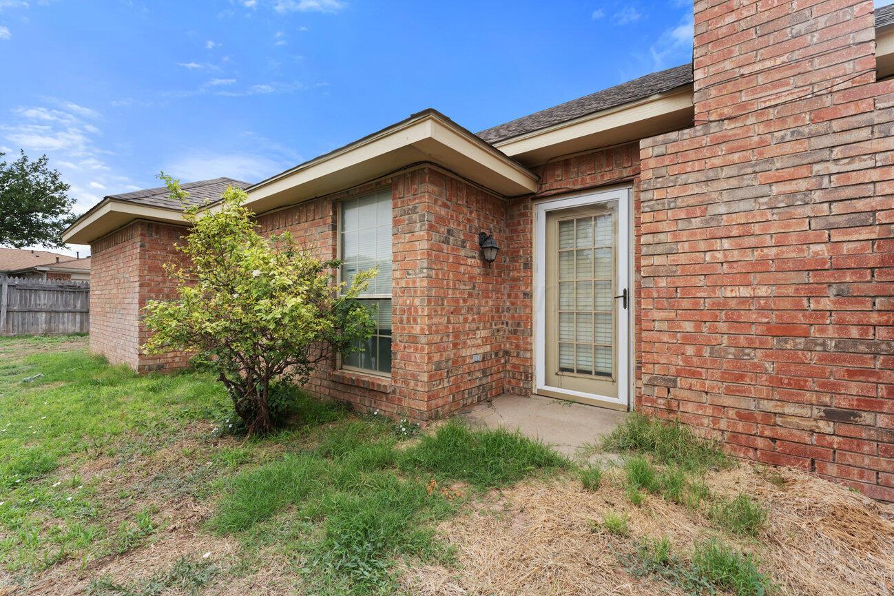 6702 Emerald Court Property Photo 14