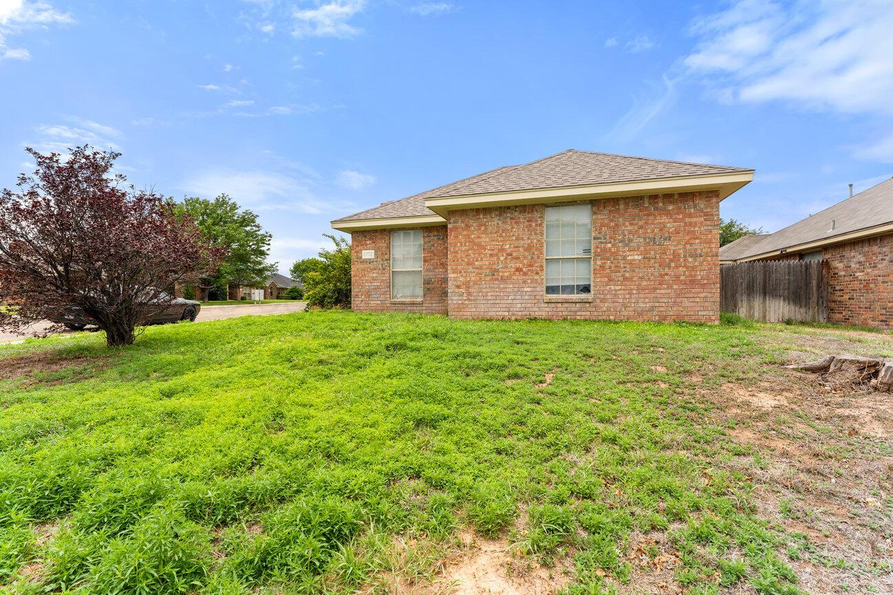 6702 Emerald Court Property Photo 17