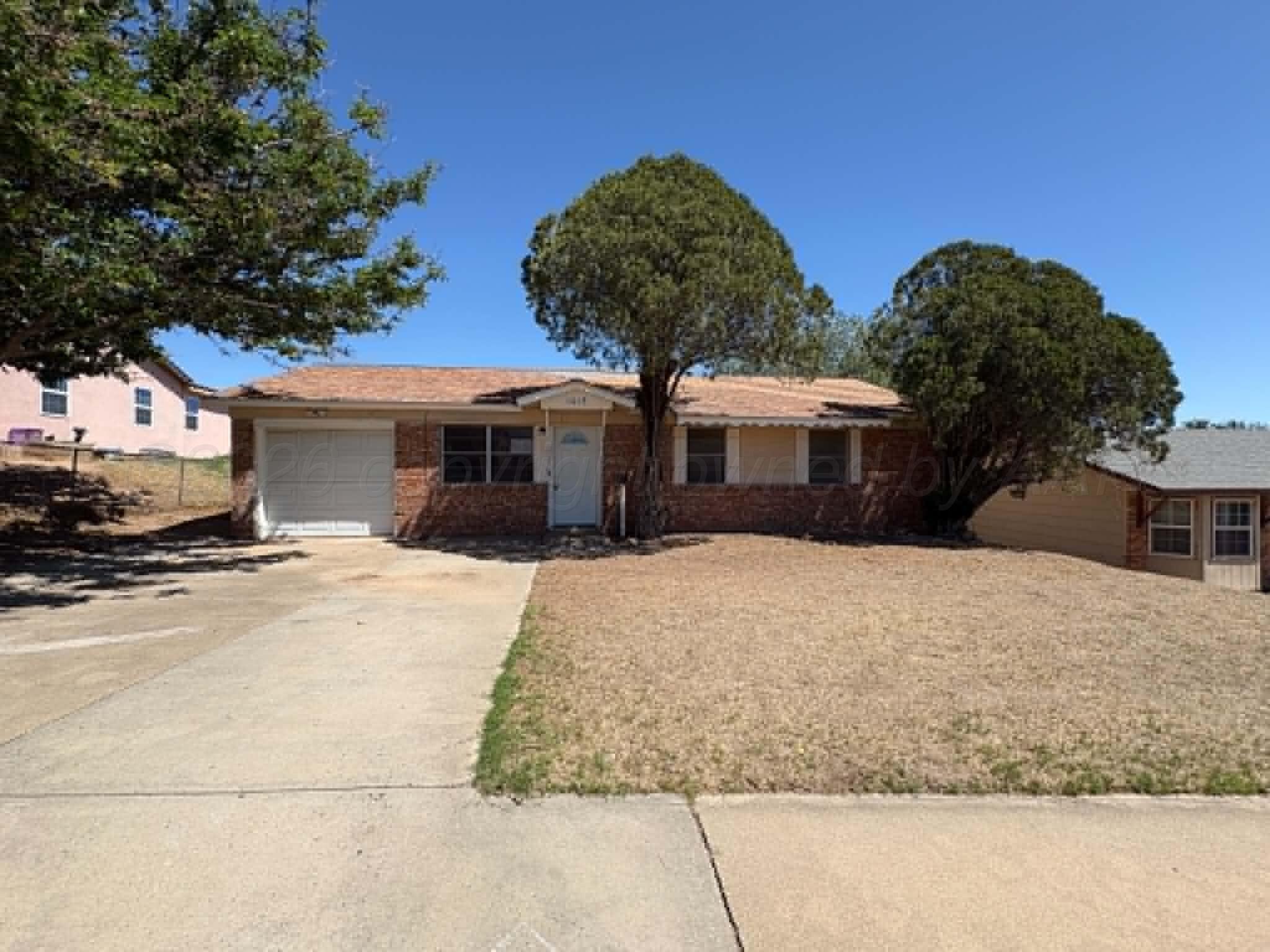 1015 Pecan Street Property Photo 1