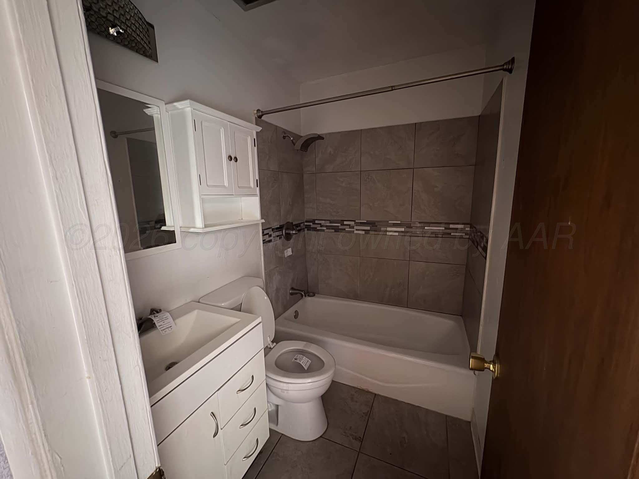 1015 Pecan Street Property Photo 9