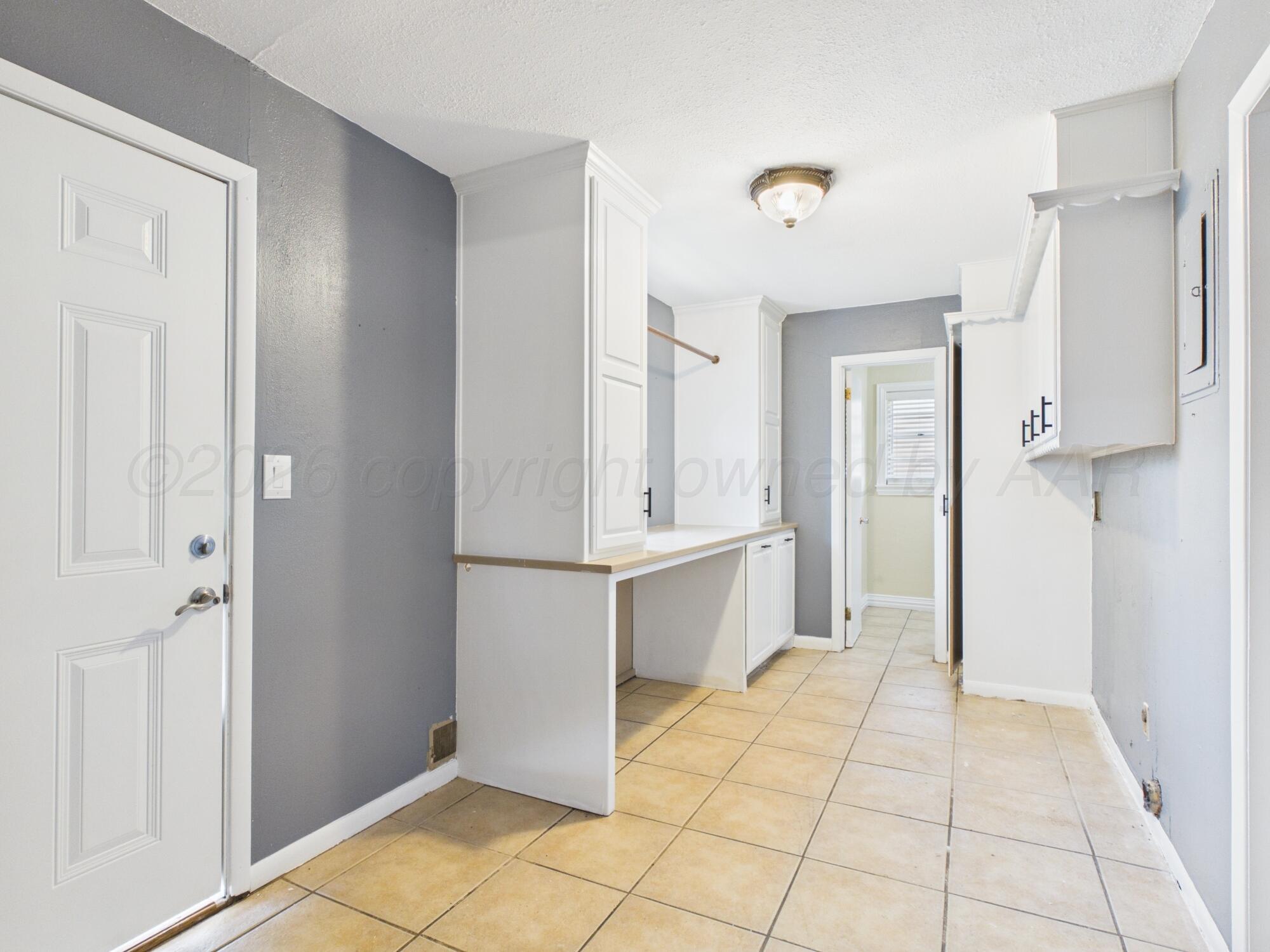 410 Mills Avenue Property Photo 7