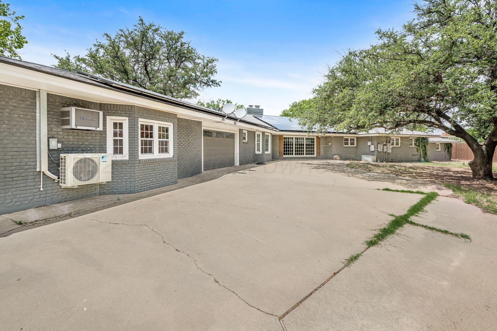 210 N Texas Avenue Property Photo 4