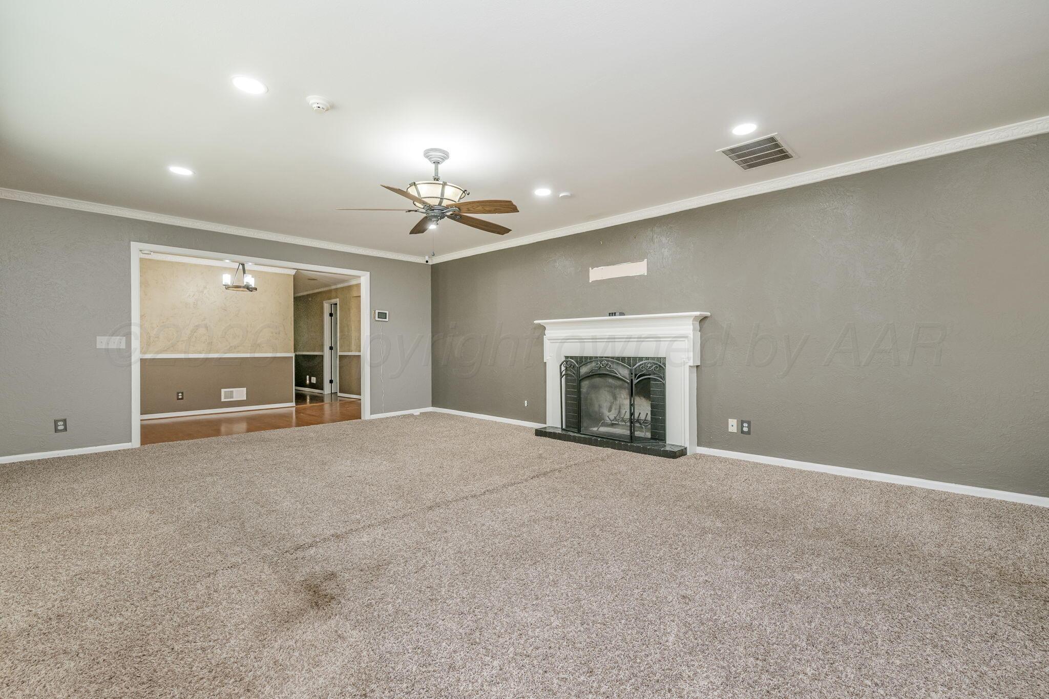 210 N Texas Avenue Property Photo 18