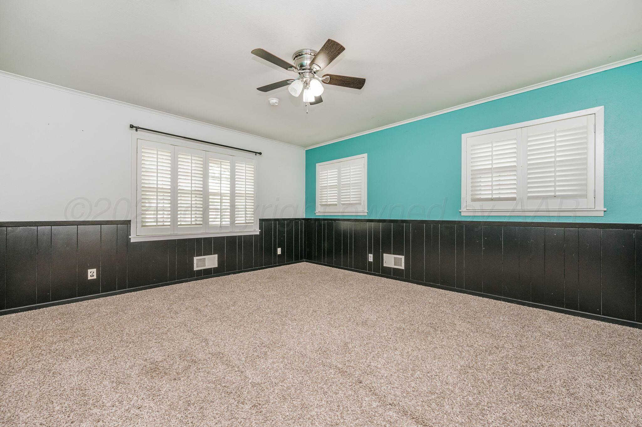 210 N Texas Avenue Property Photo 28