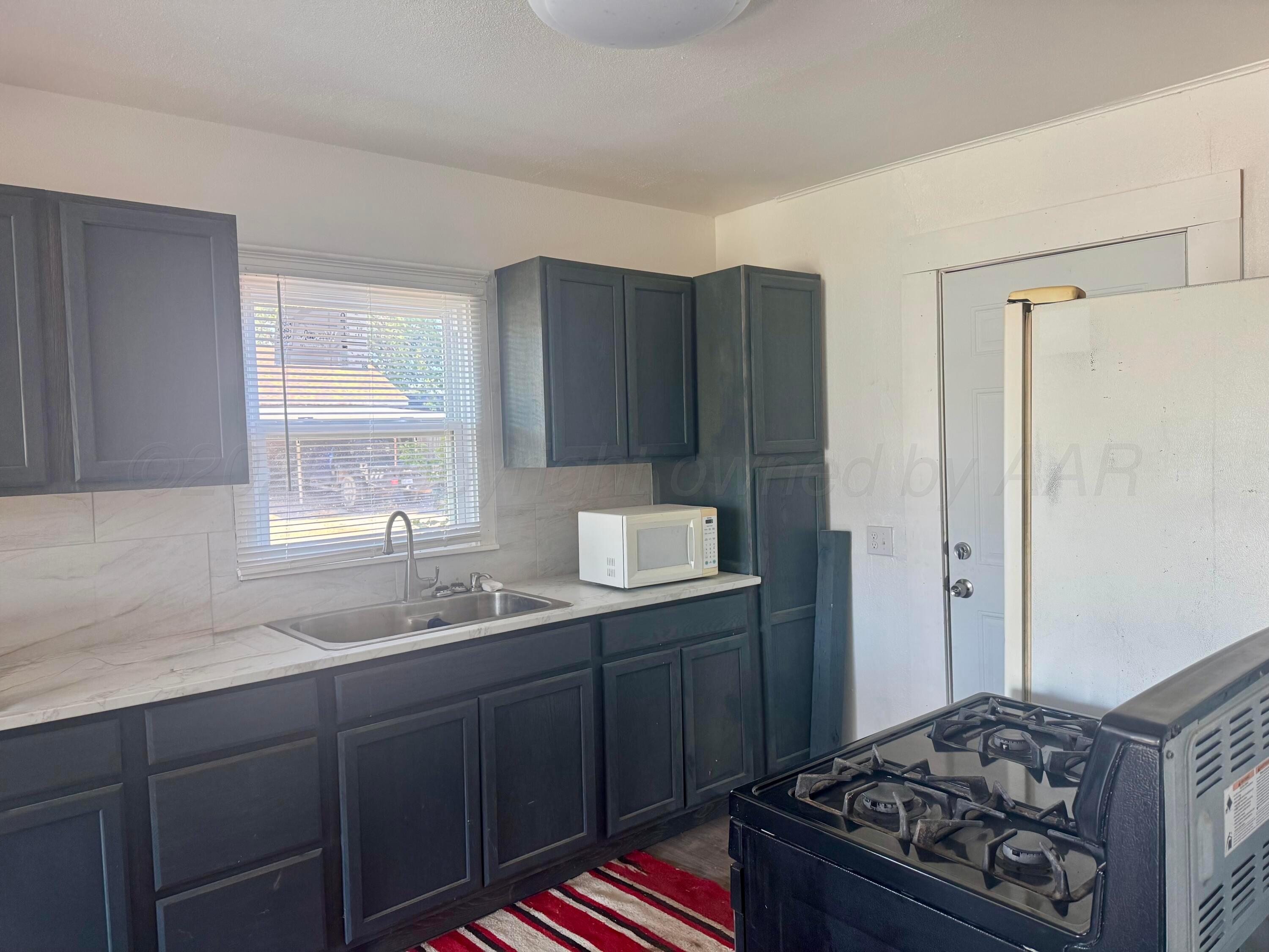 400 S Madden Street Property Photo 2