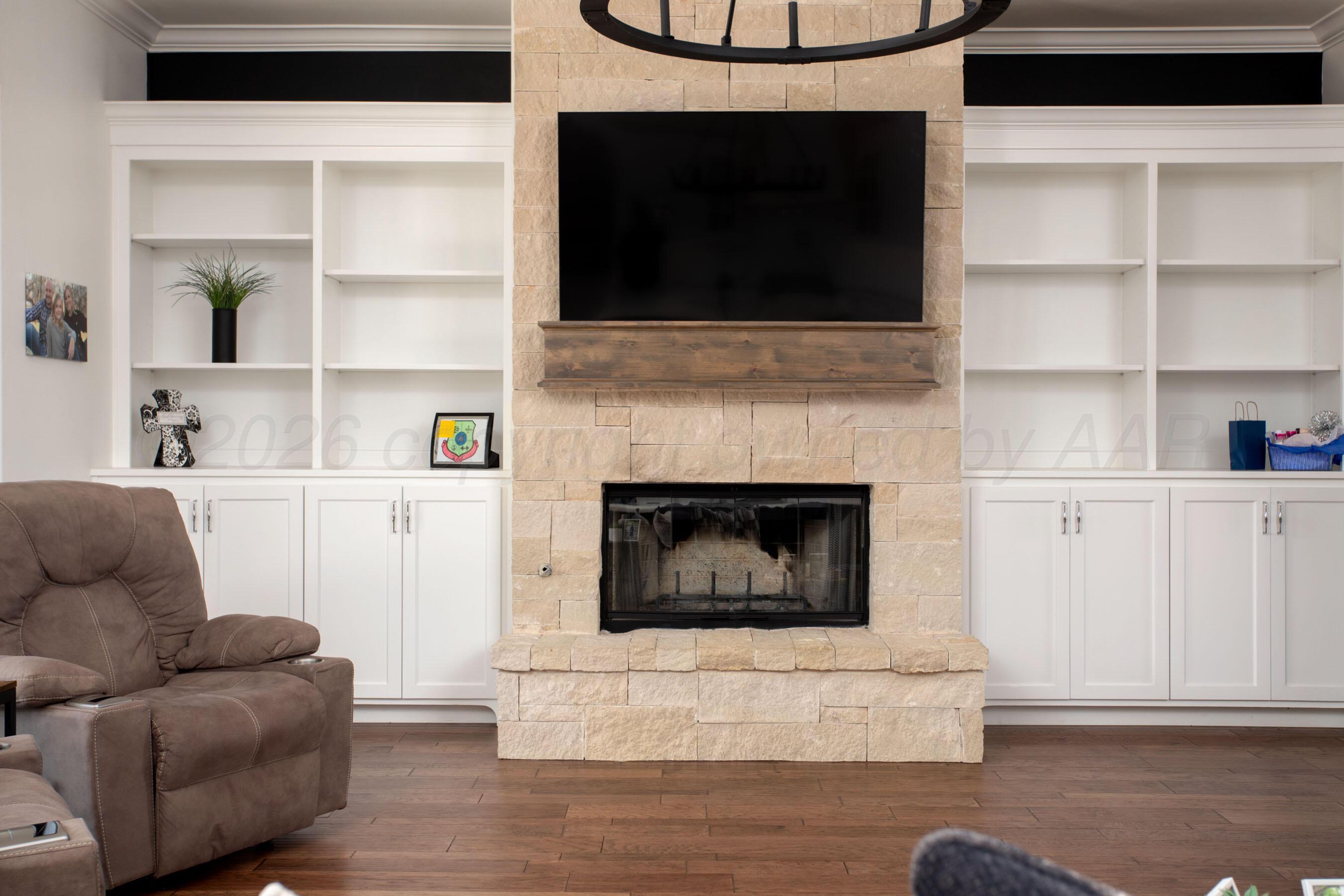 6109 Time Square Property Photo 5