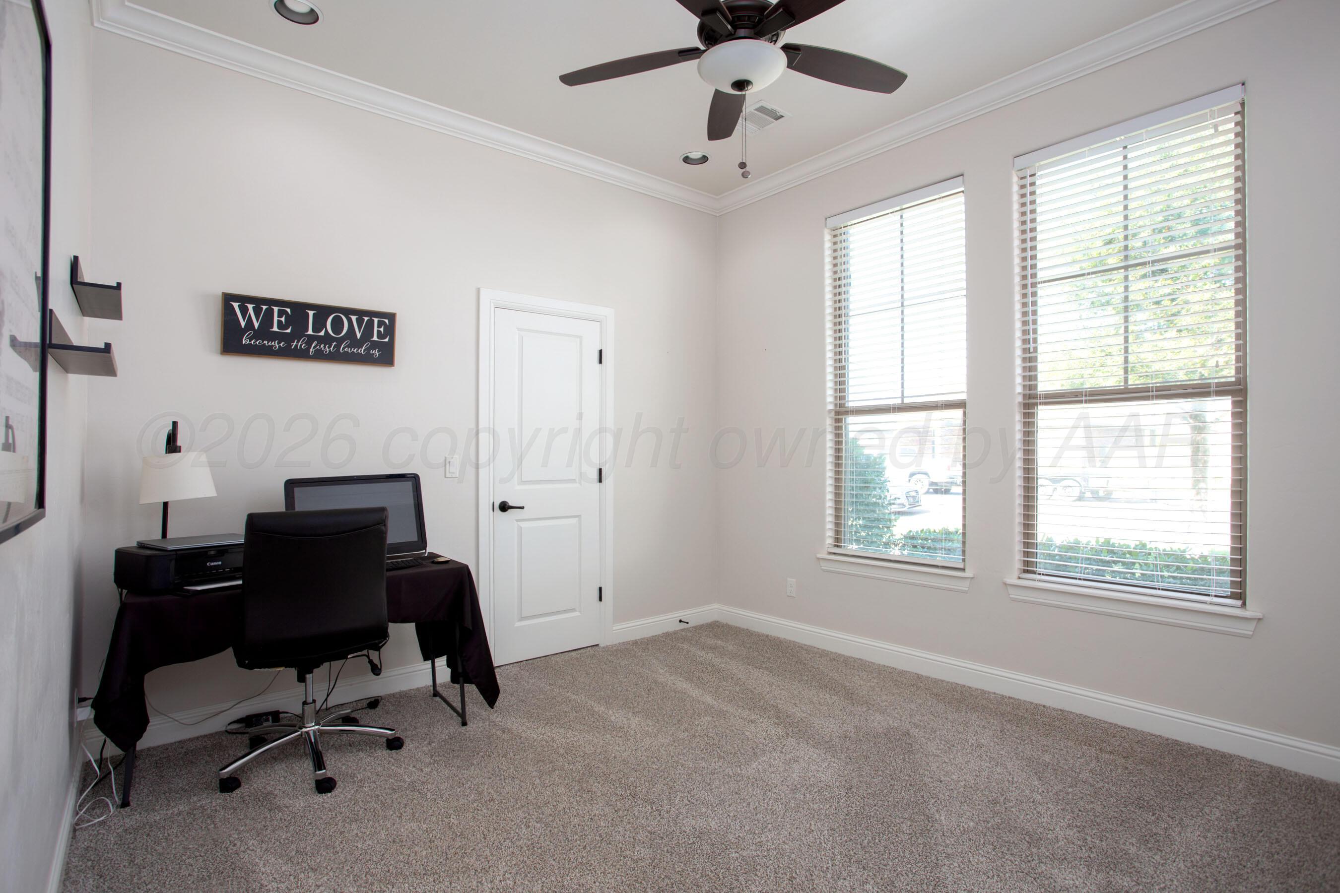 6109 Time Square Property Photo 17