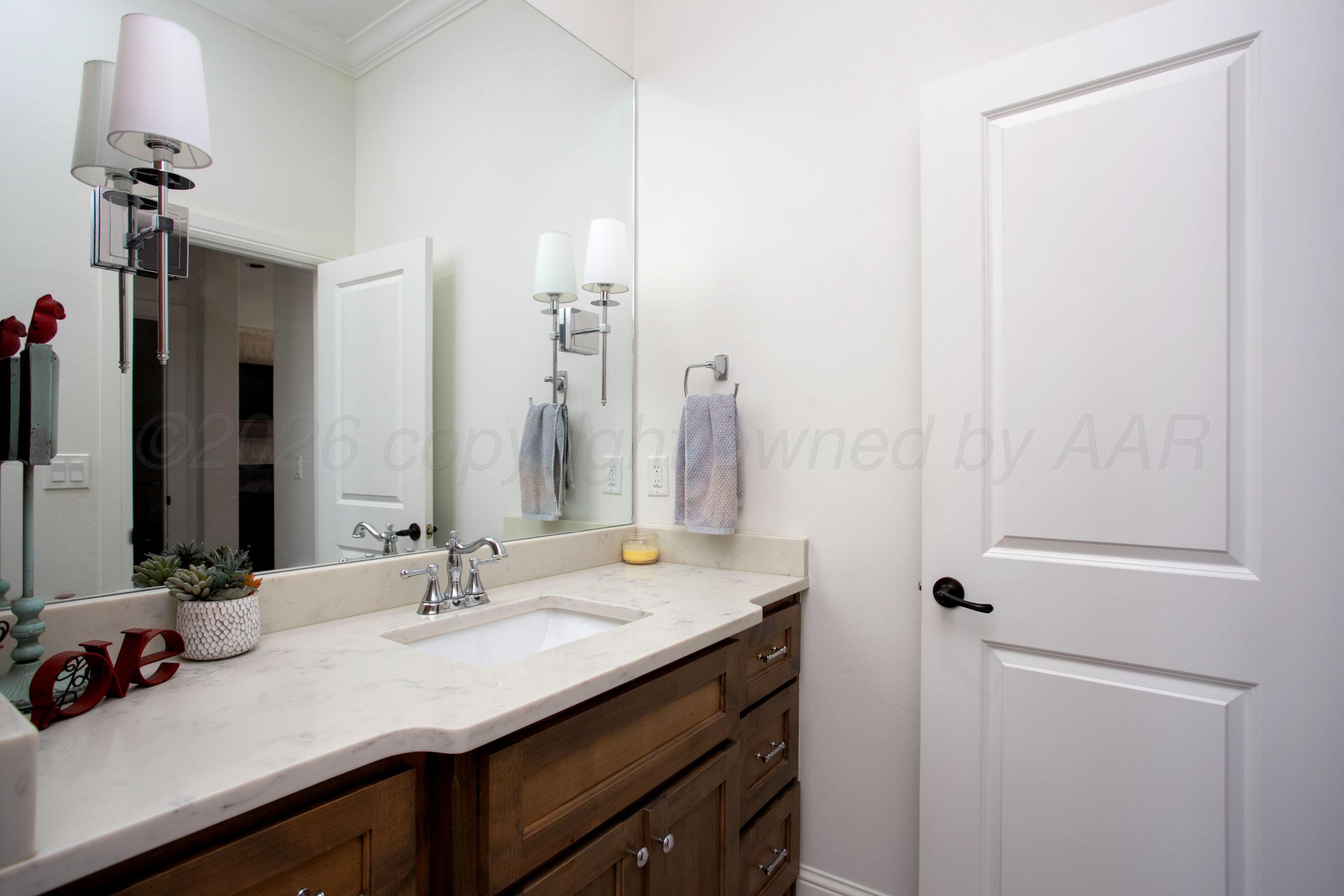 6109 Time Square Property Photo 20
