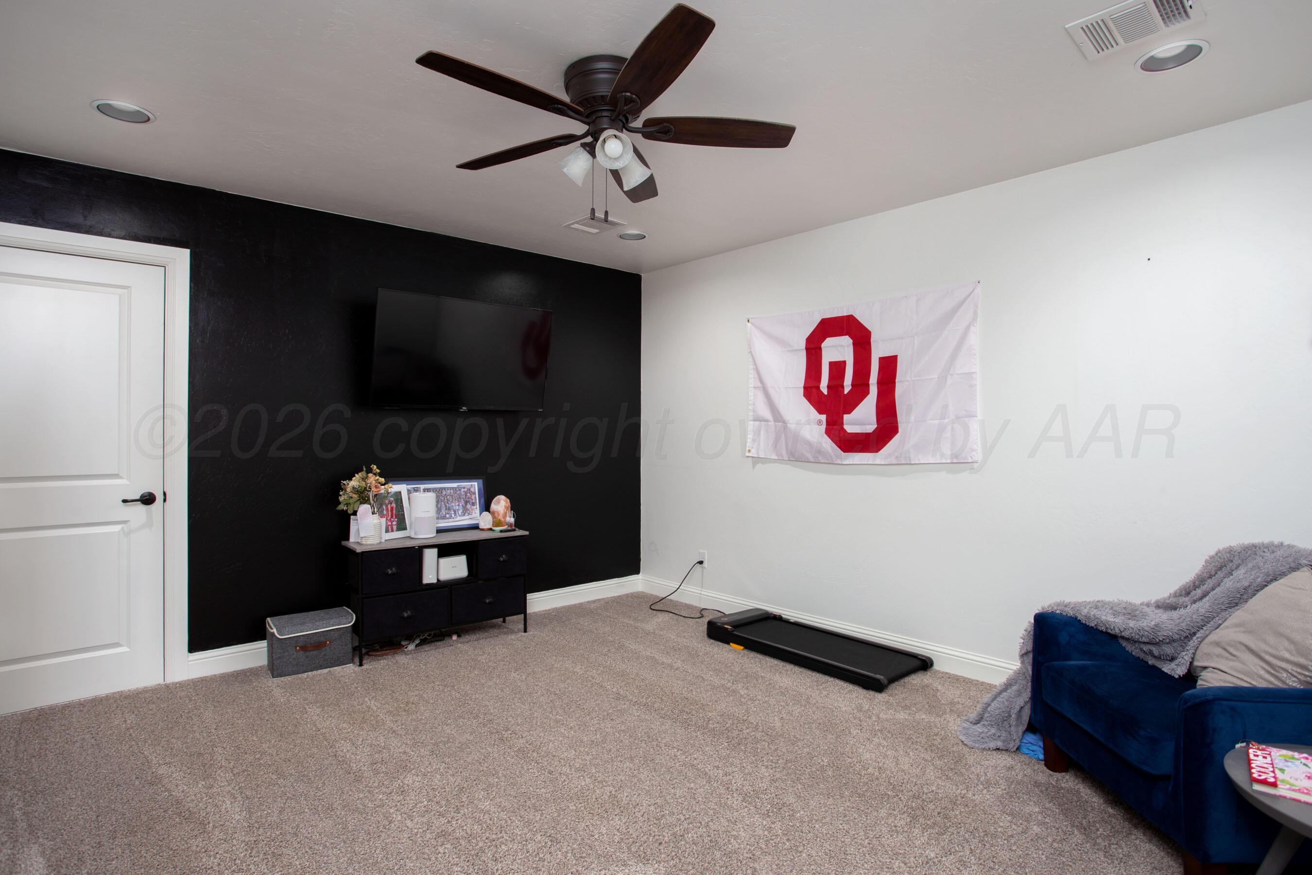 6109 Time Square Property Photo 23