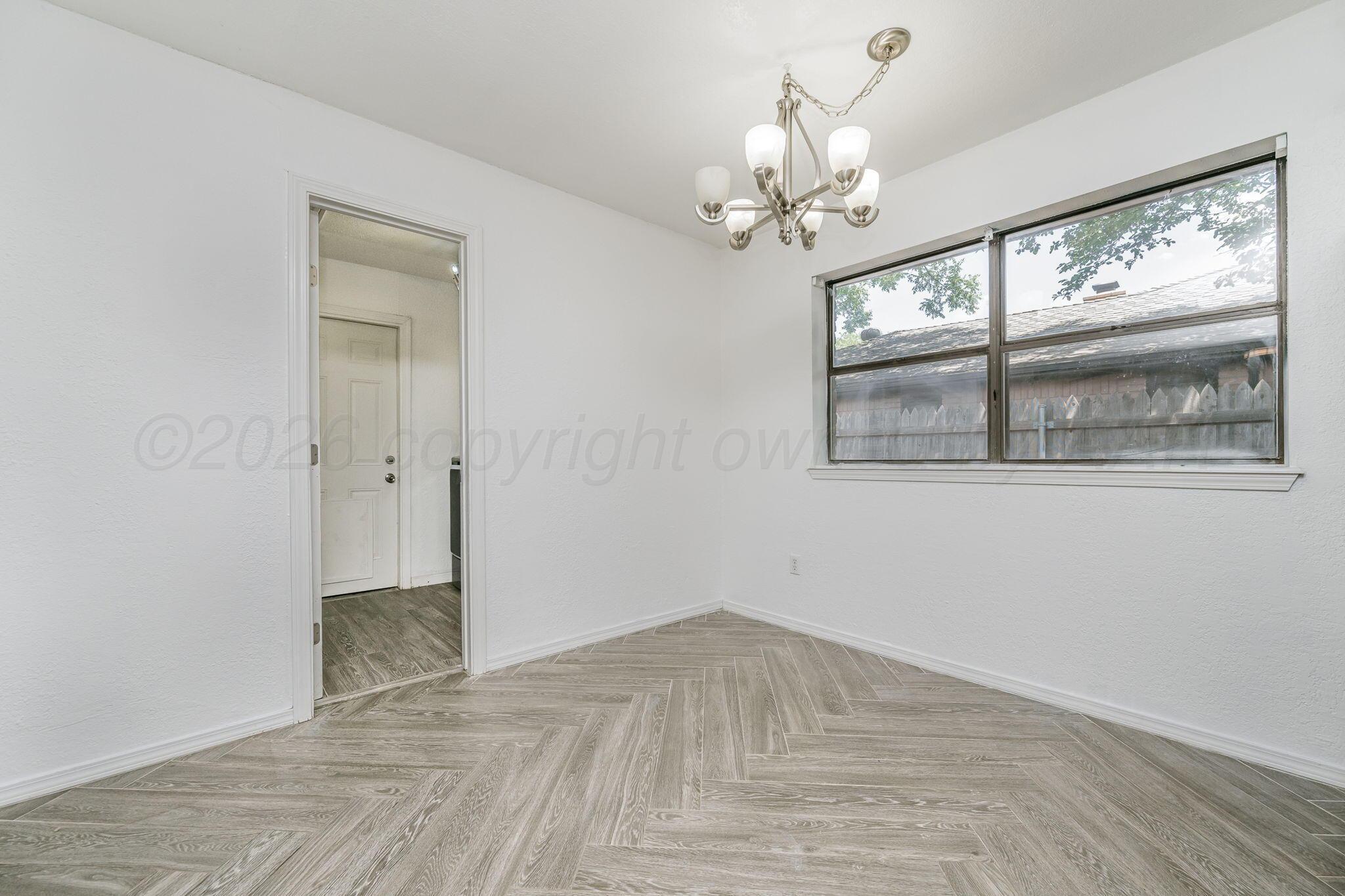 4015 Oakhurst Drive Property Photo 17