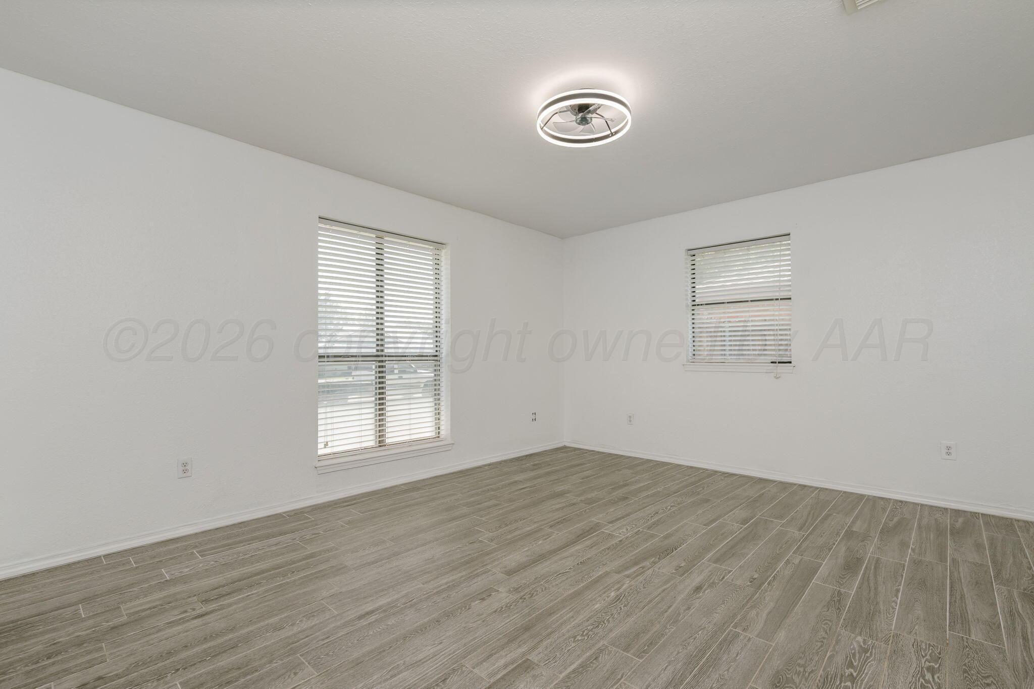 4015 Oakhurst Drive Property Photo 20