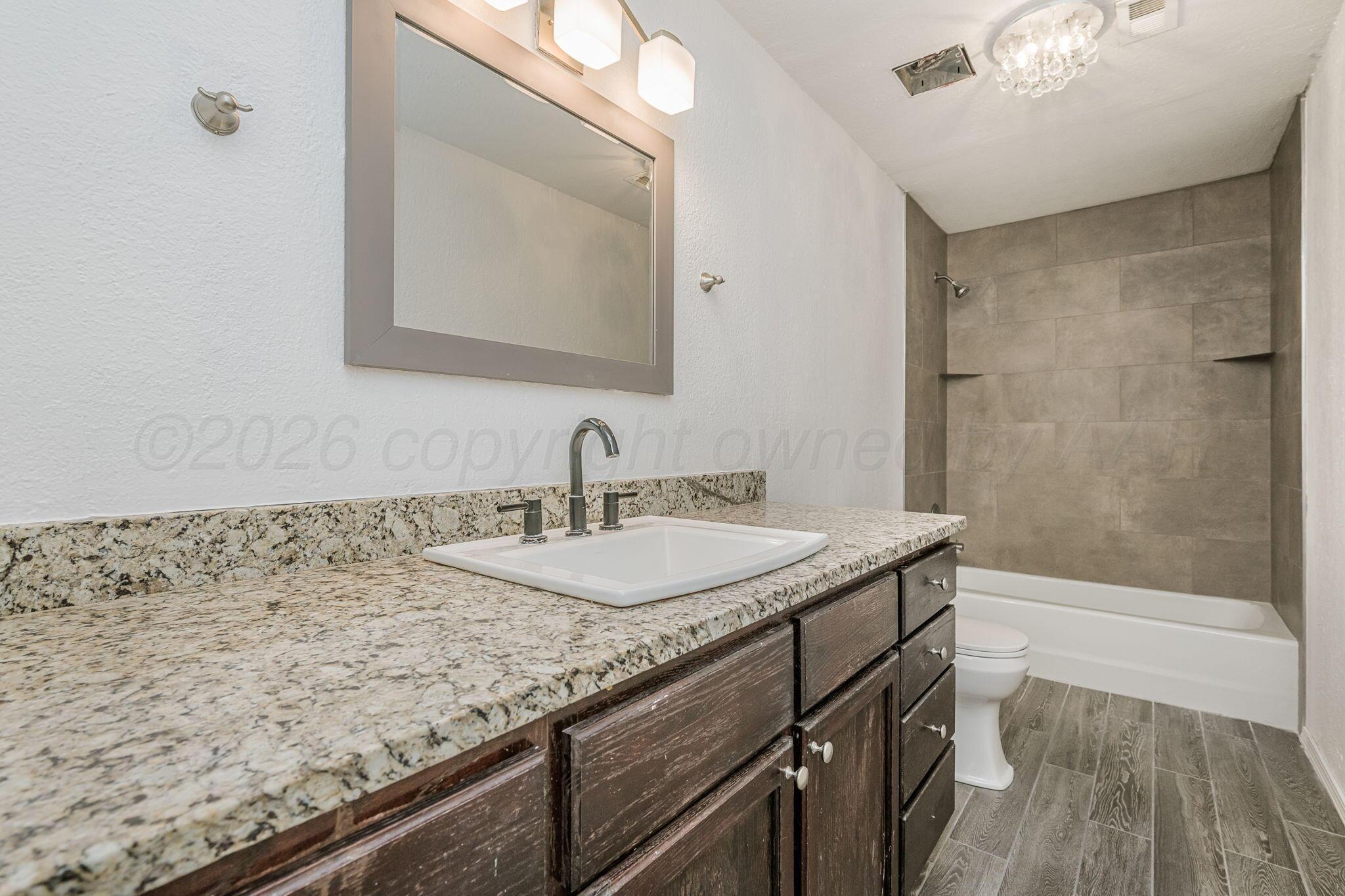 4015 Oakhurst Drive Property Photo 21