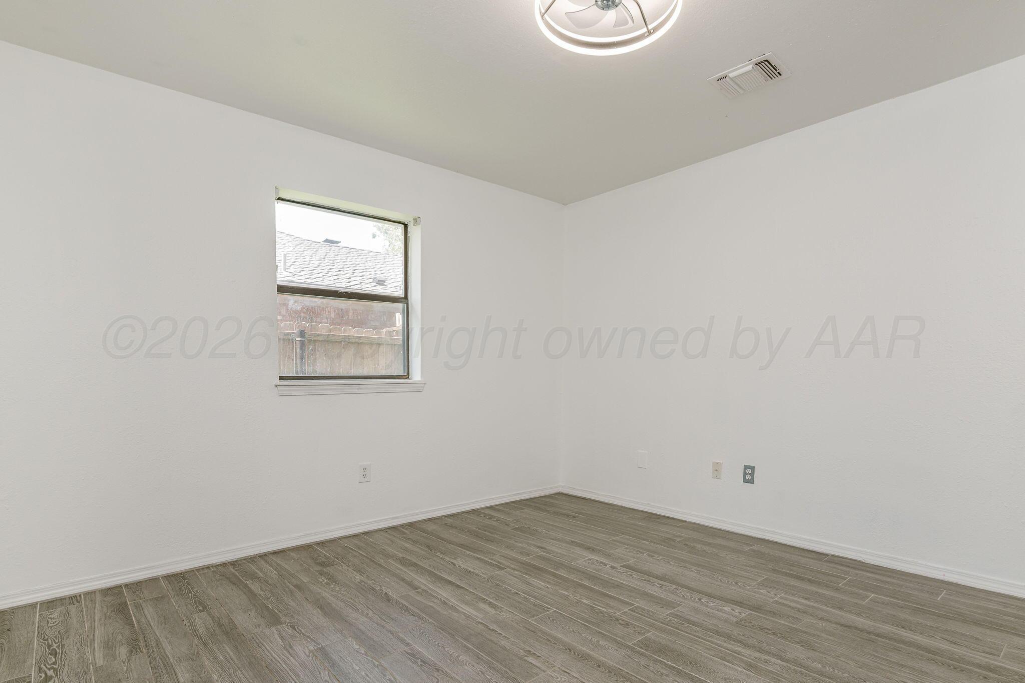 4015 Oakhurst Drive Property Photo 22