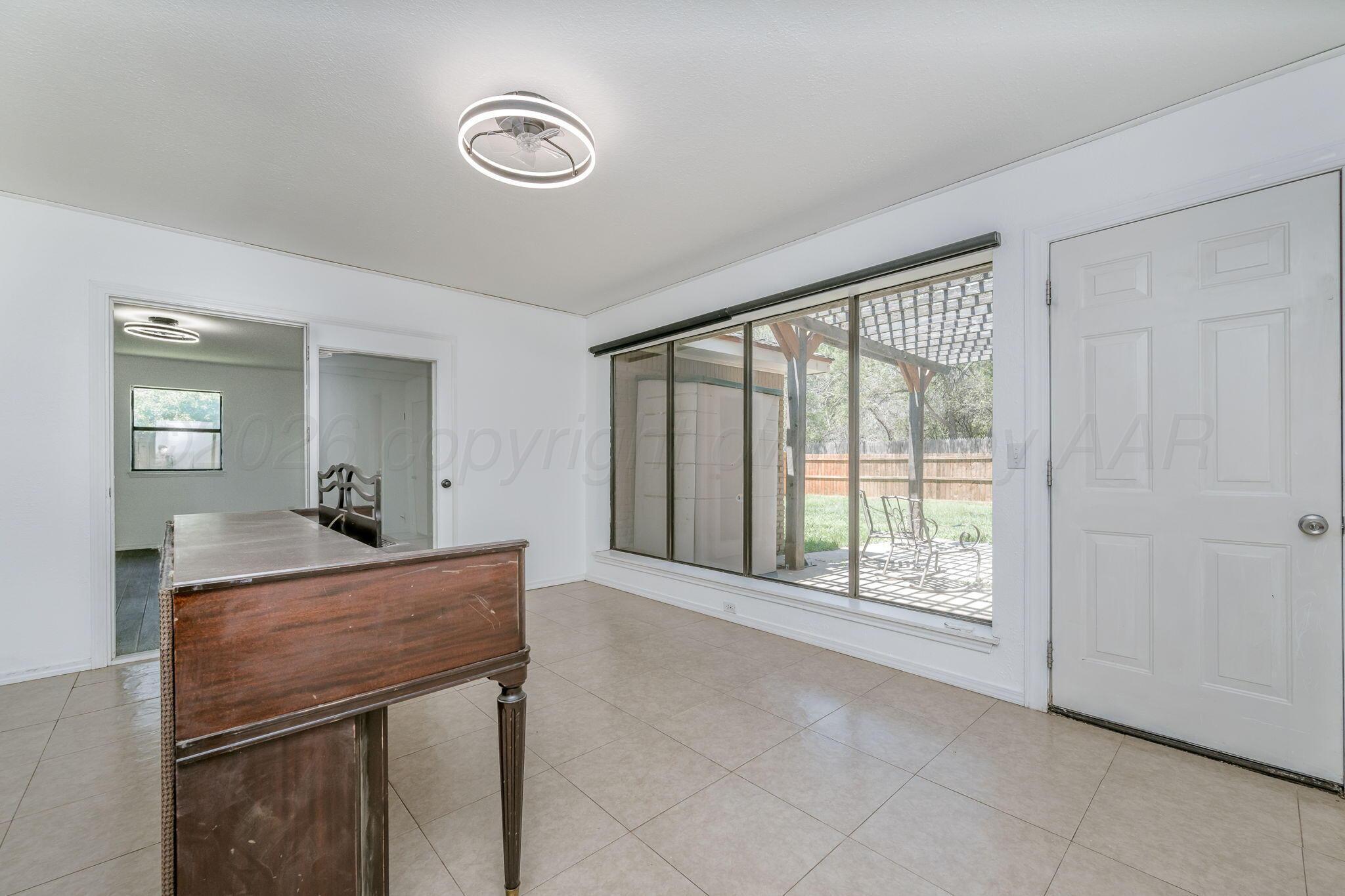 4015 Oakhurst Drive Property Photo 23