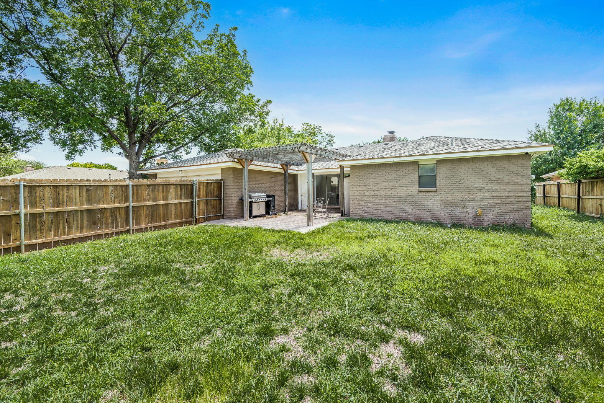 4015 Oakhurst Drive Property Photo 24
