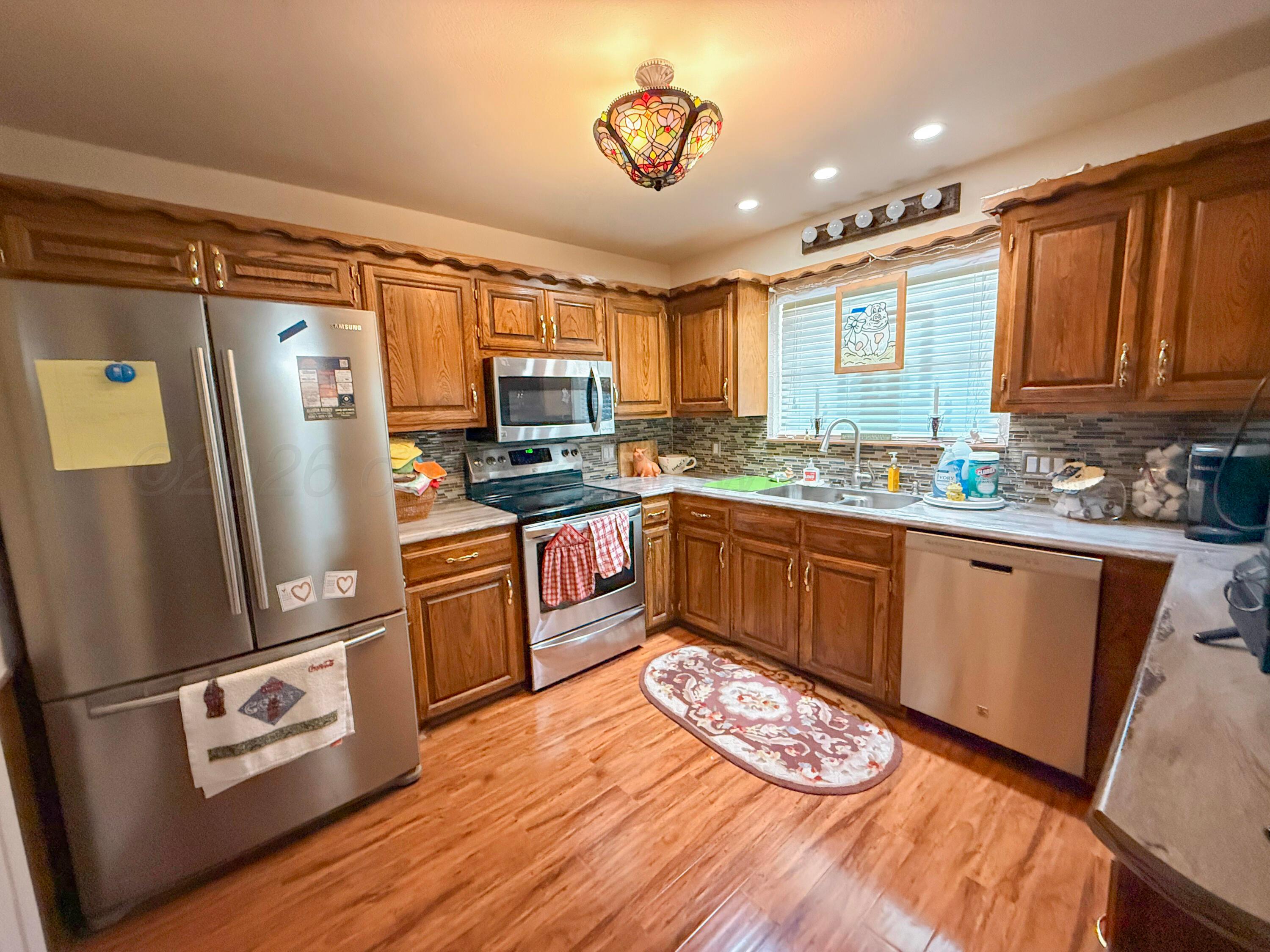 2613 N Fir Street Property Photo 8