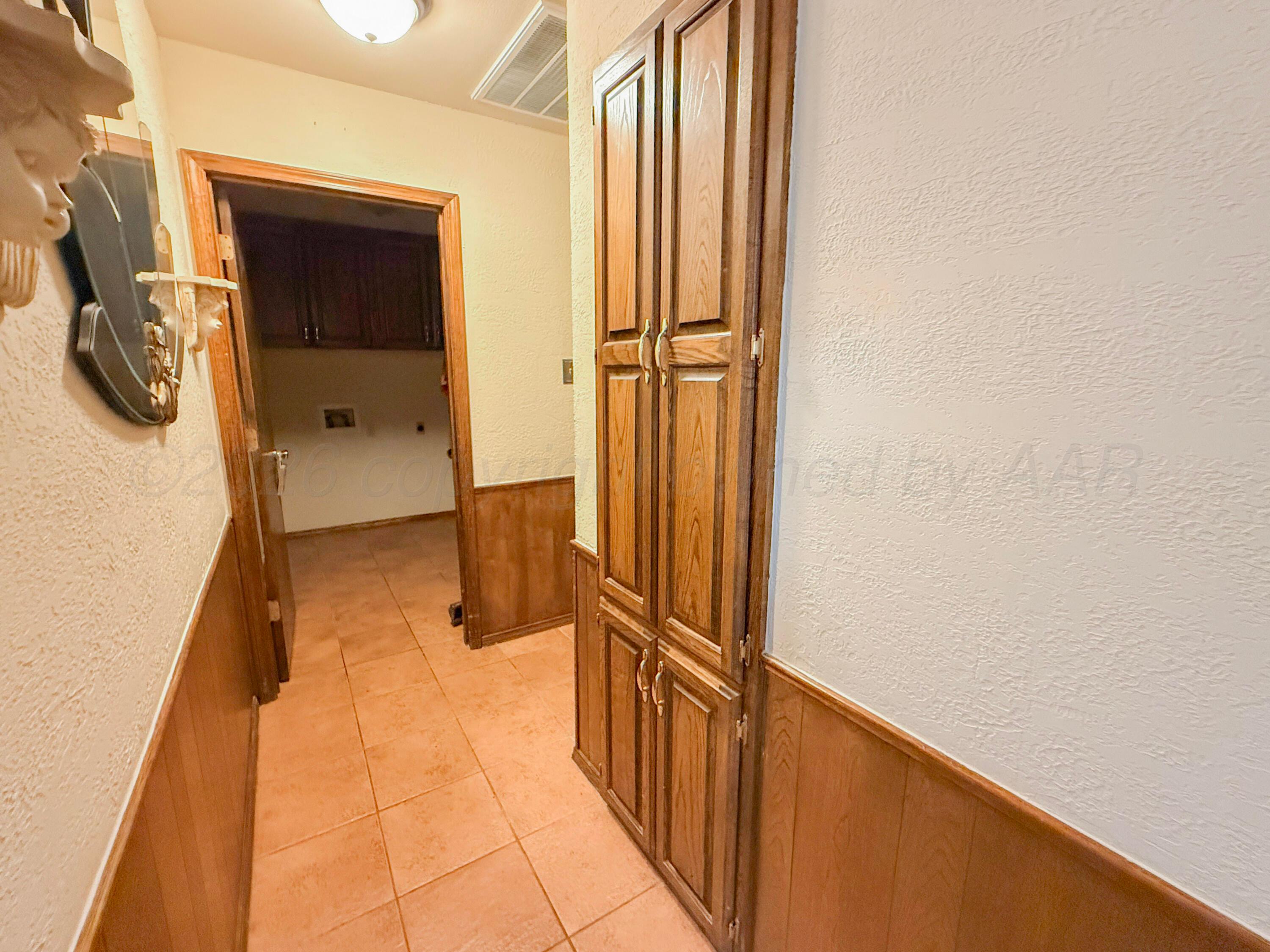 2613 N Fir Street Property Photo 26